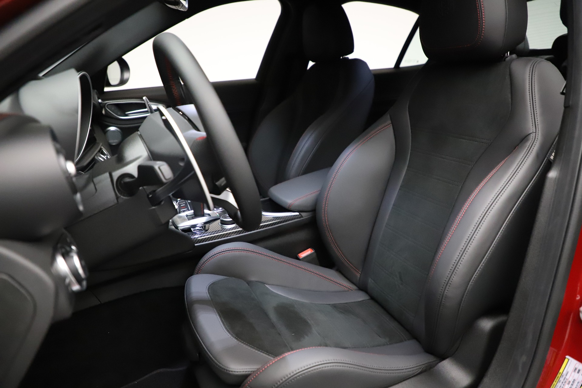New 2021 Alfa Romeo Giulia Quadrifoglio | St. Petersburg, FL
