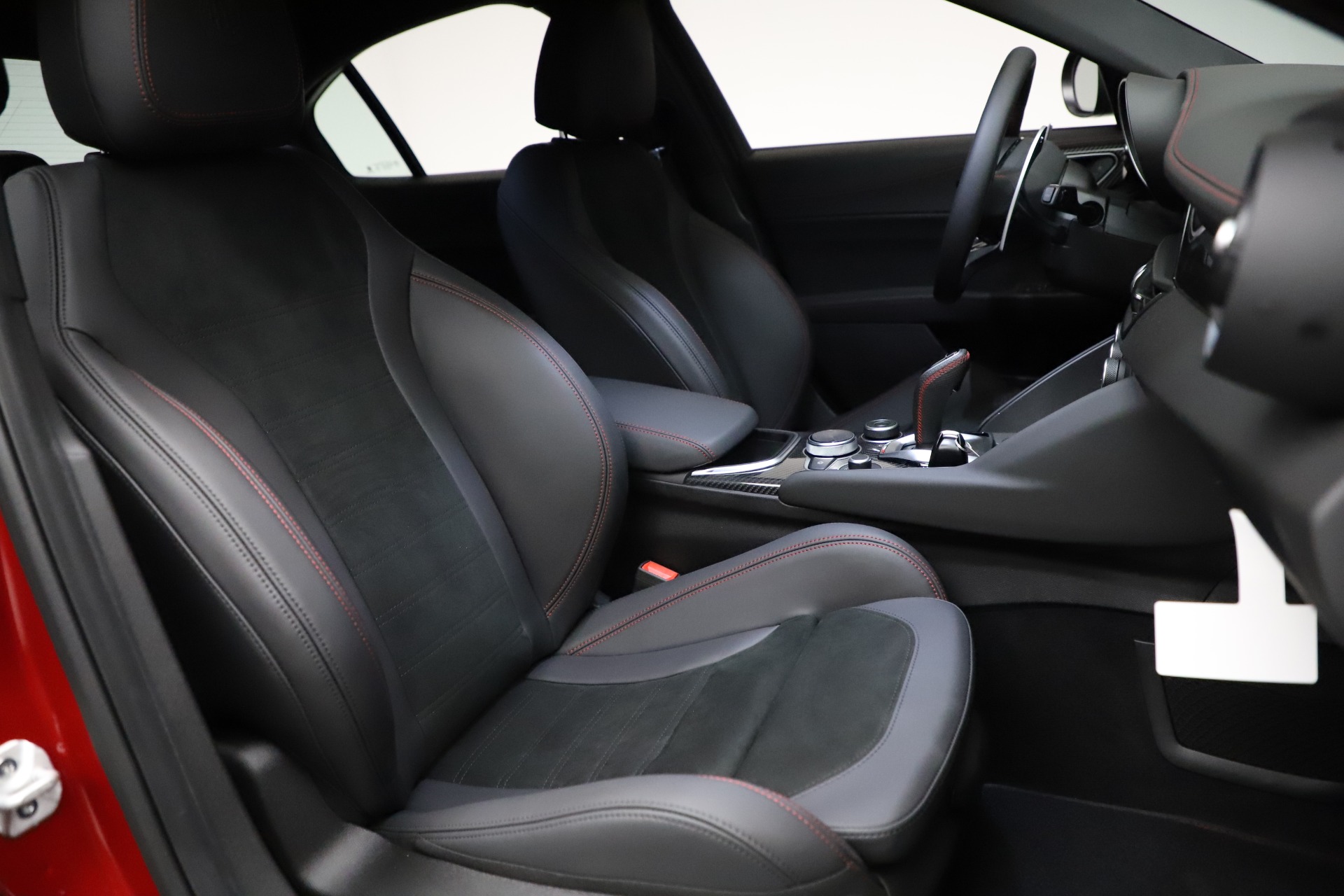 New 2021 Alfa Romeo Giulia Quadrifoglio | St. Petersburg, FL