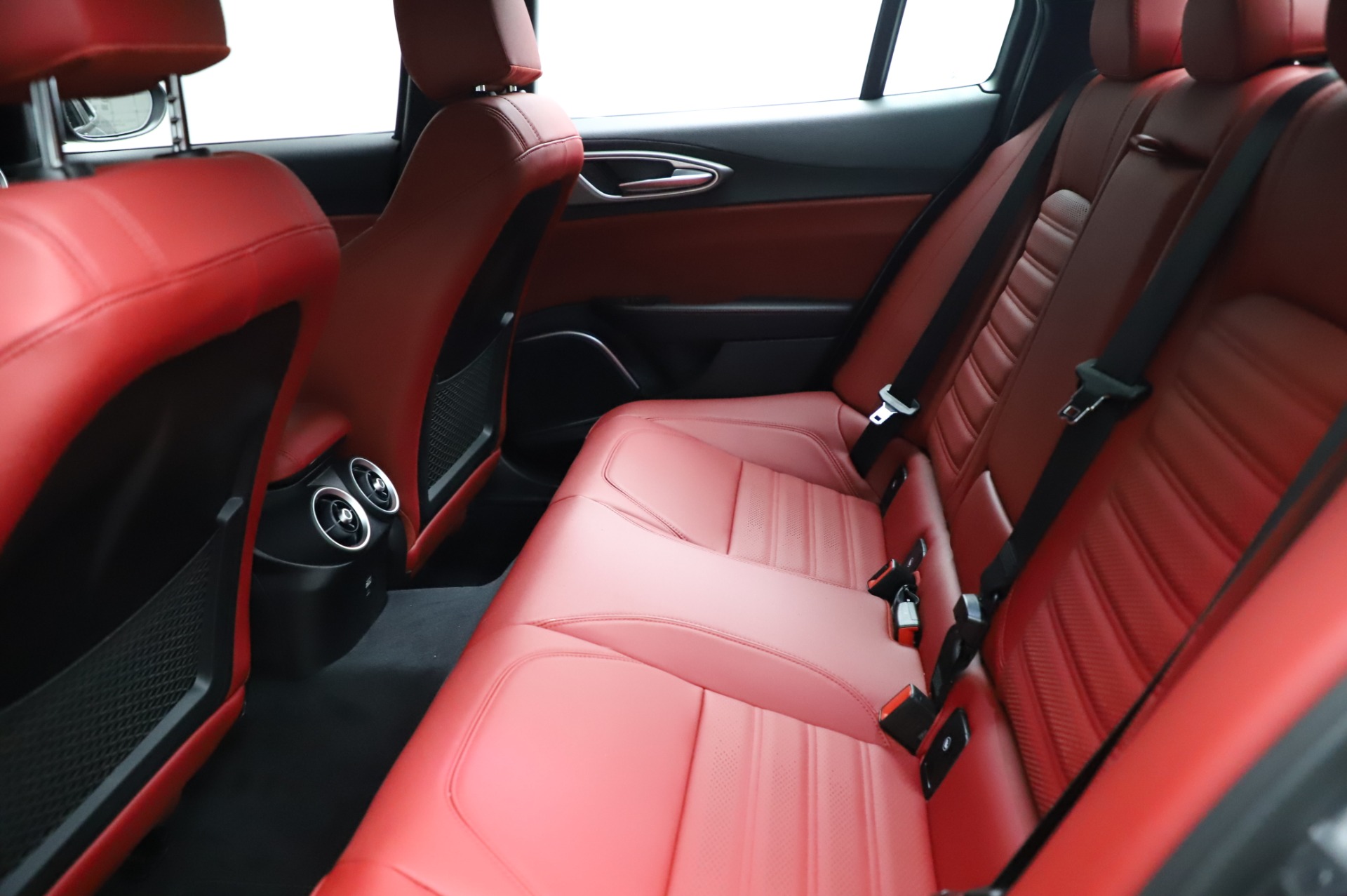 New 2021 Alfa Romeo Giulia Ti Sport | St. Petersburg, FL