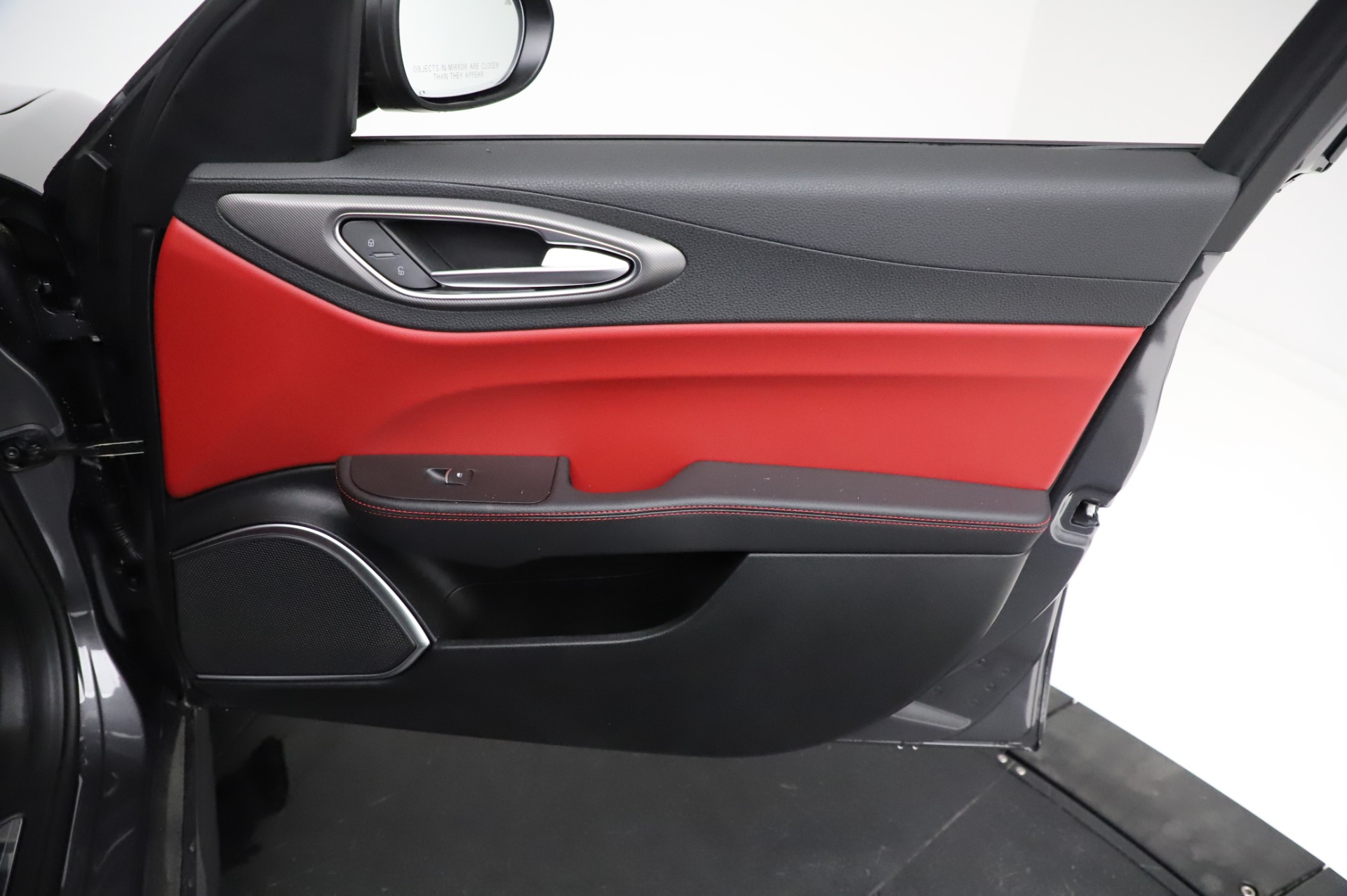New 2021 Alfa Romeo Giulia Ti Sport | St. Petersburg, FL