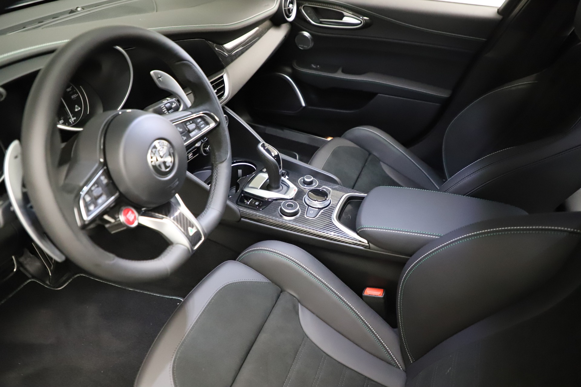 New 2021 Alfa Romeo Giulia Quadrifoglio | St. Petersburg, FL
