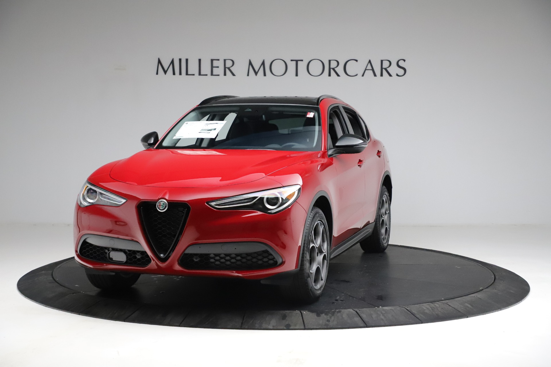 New 2021 Alfa Romeo Stelvio Sprint | St. Petersburg, FL