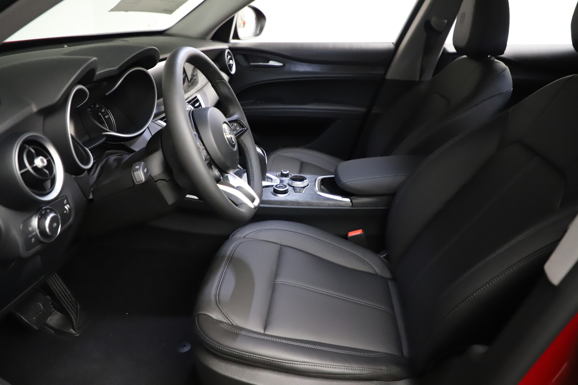 New 2021 Alfa Romeo Stelvio Sprint | St. Petersburg, FL