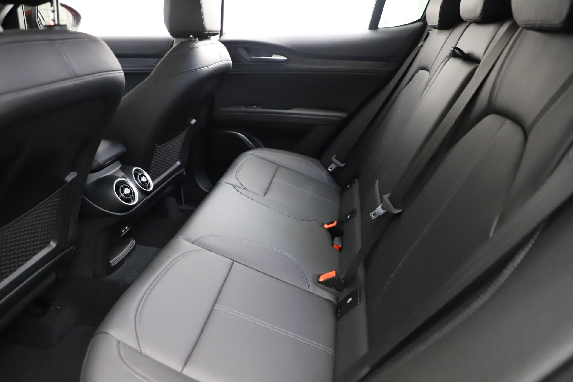 New 2021 Alfa Romeo Stelvio Sprint | St. Petersburg, FL