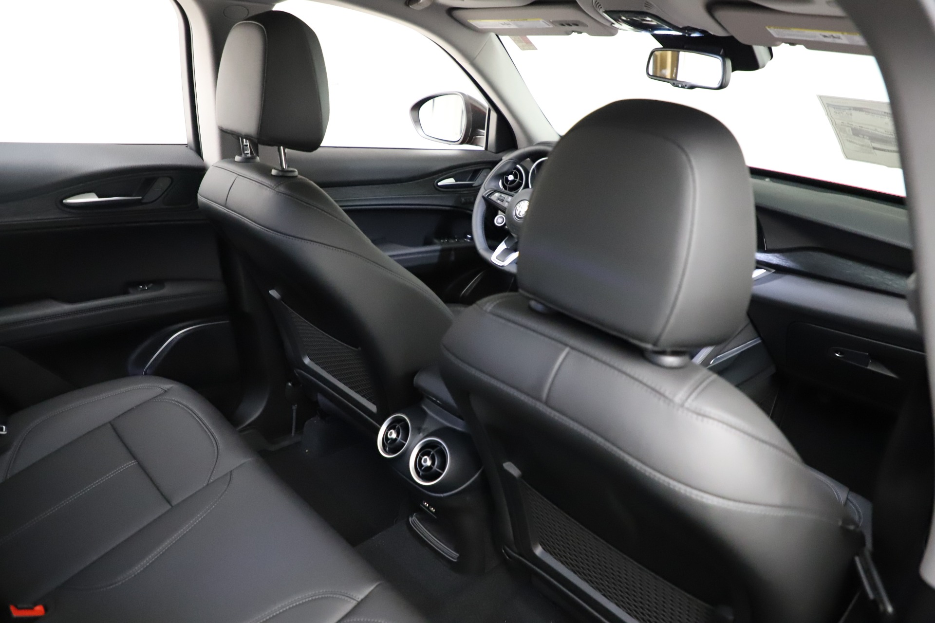 New 2021 Alfa Romeo Stelvio Sprint | St. Petersburg, FL