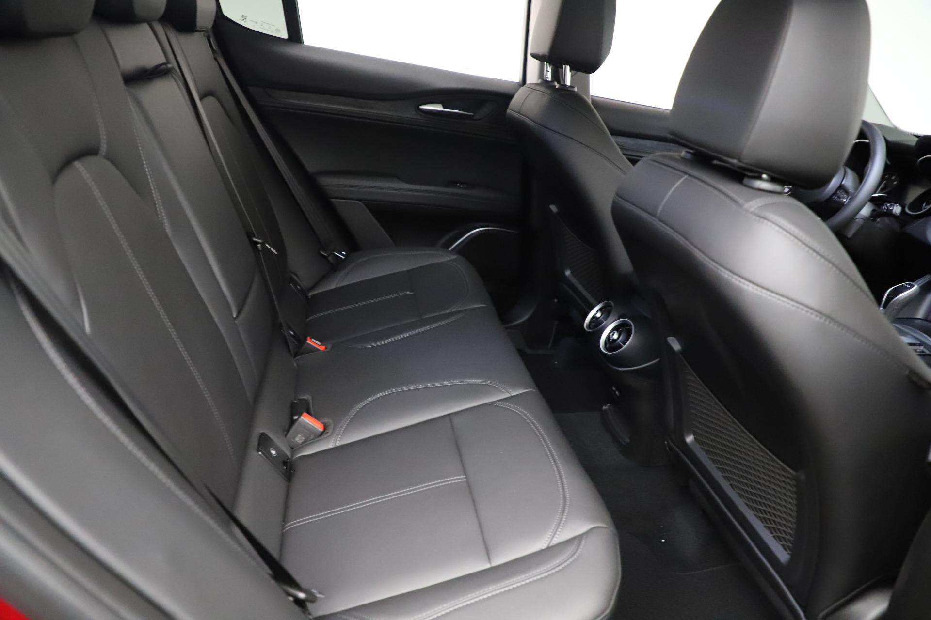 New 2021 Alfa Romeo Stelvio Sprint | St. Petersburg, FL