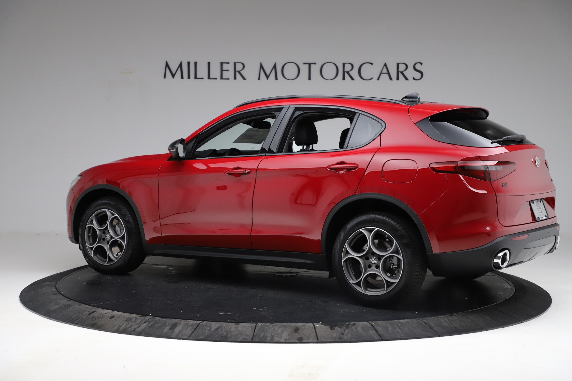 New 2021 Alfa Romeo Stelvio Sprint | St. Petersburg, FL