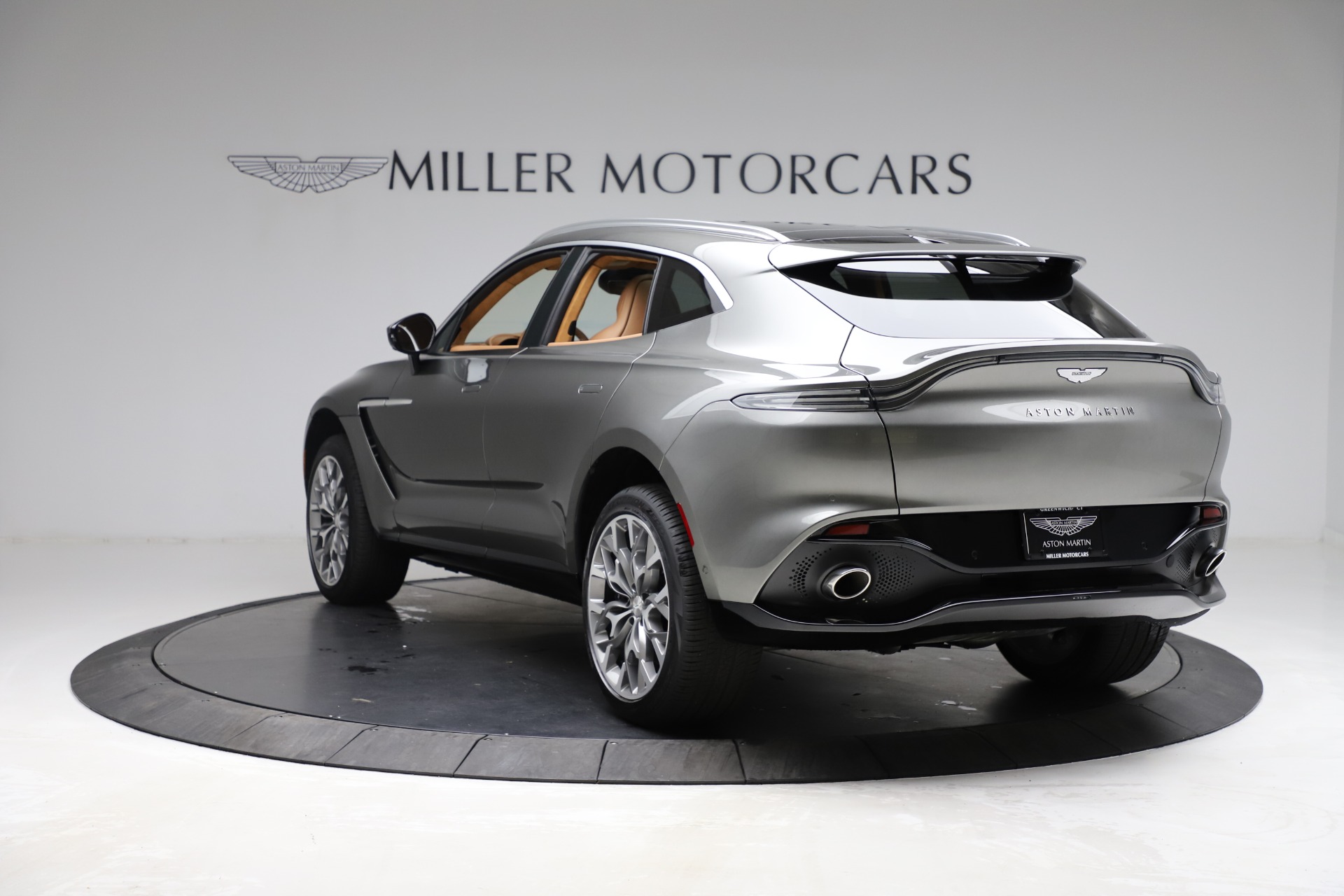 New 2021 Aston Martin DBX | St. Petersburg, FL