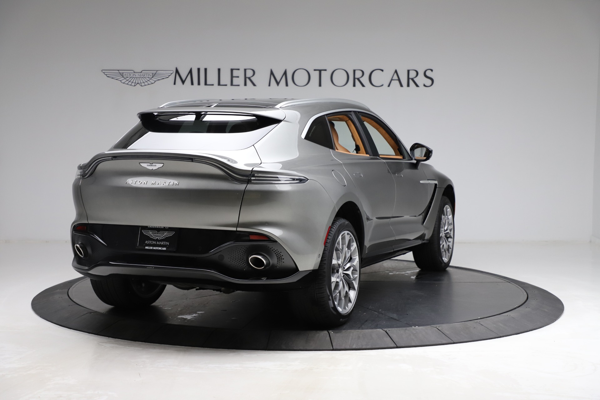 New 2021 Aston Martin DBX | St. Petersburg, FL