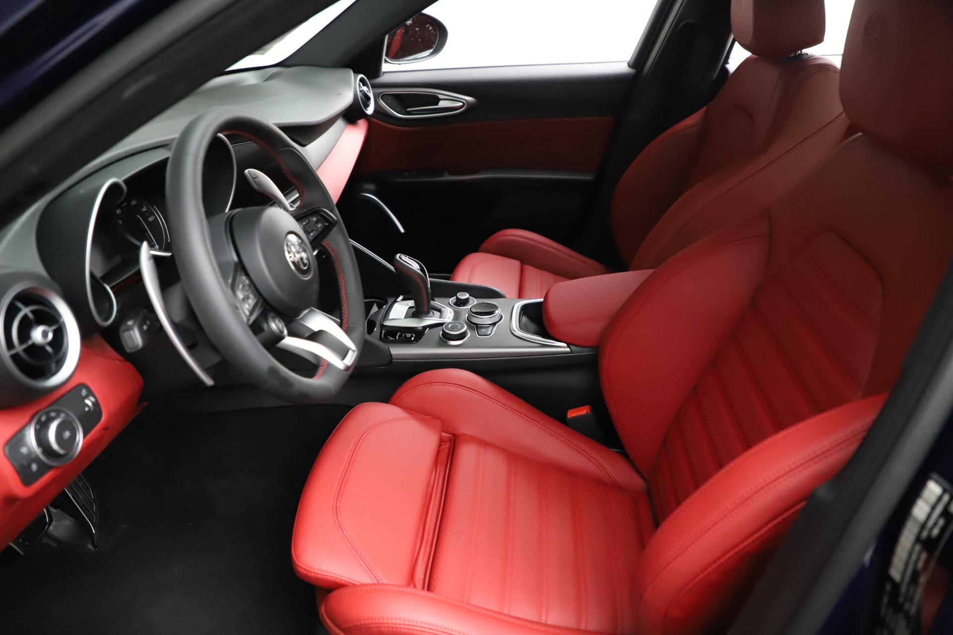 New 2021 Alfa Romeo Giulia Ti Sport | St. Petersburg, FL