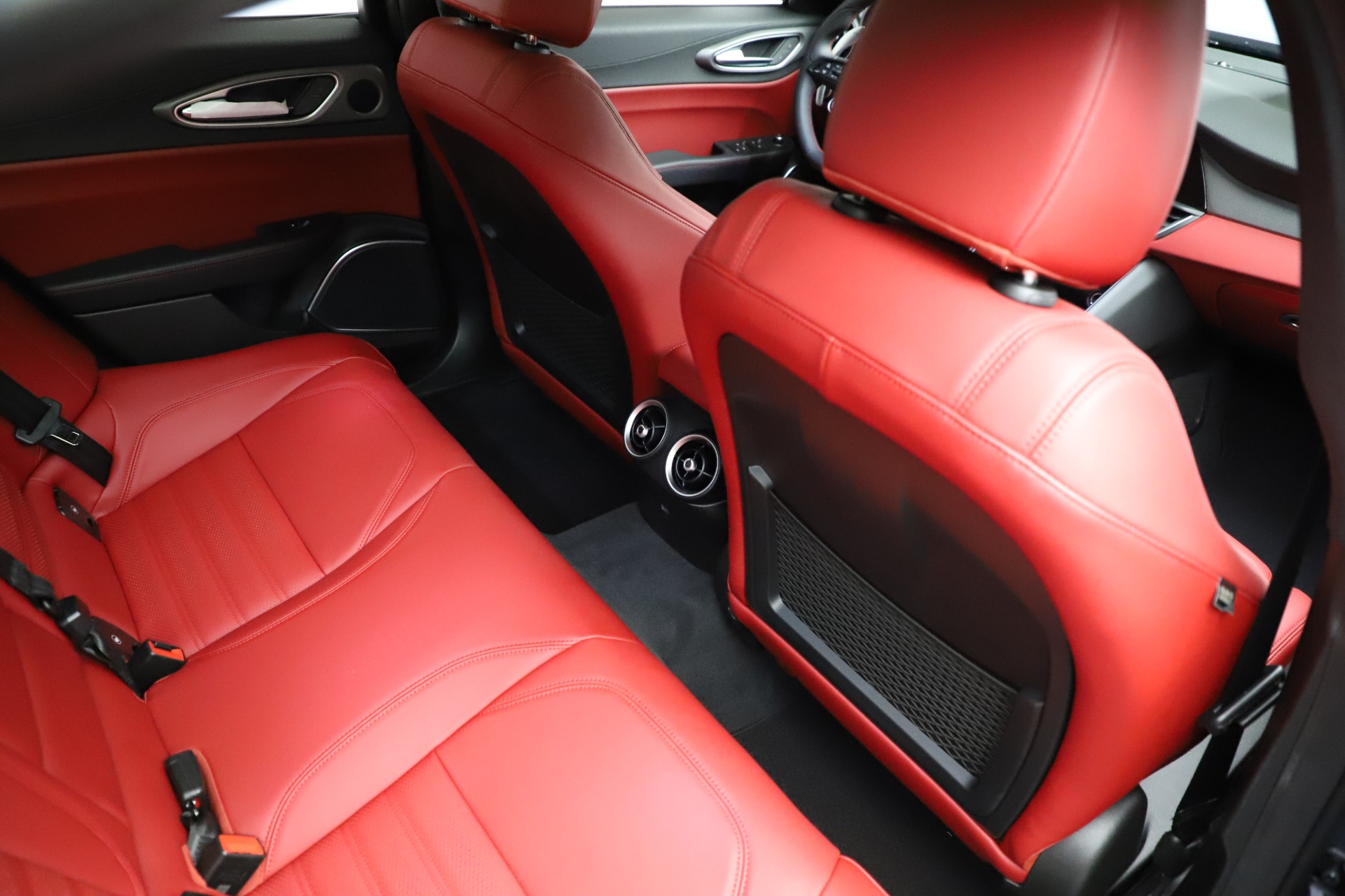 New 2021 Alfa Romeo Giulia Ti Sport | St. Petersburg, FL