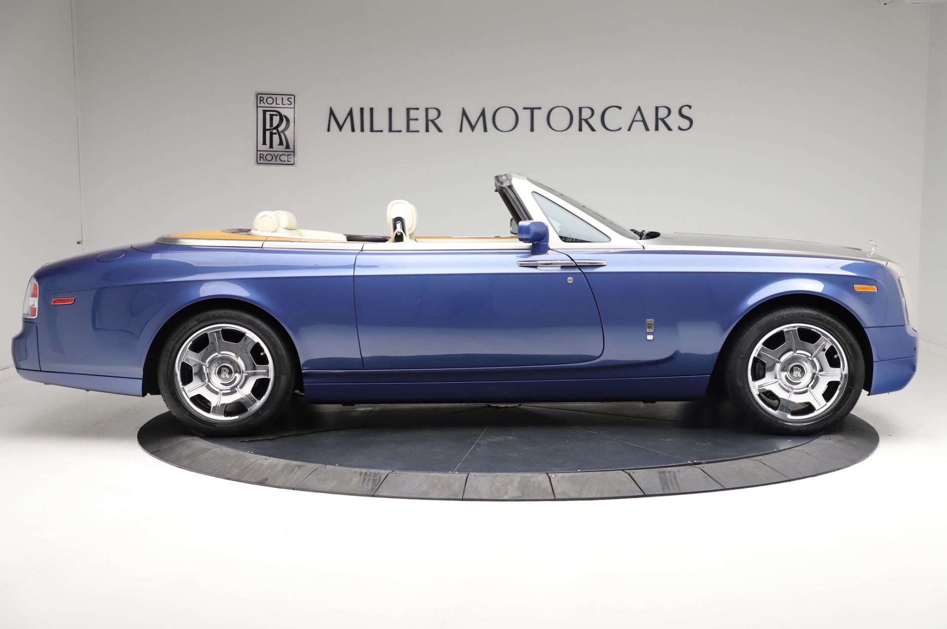Used 2009 Rolls-Royce Phantom Drophead Coupe | St. Petersburg, FL