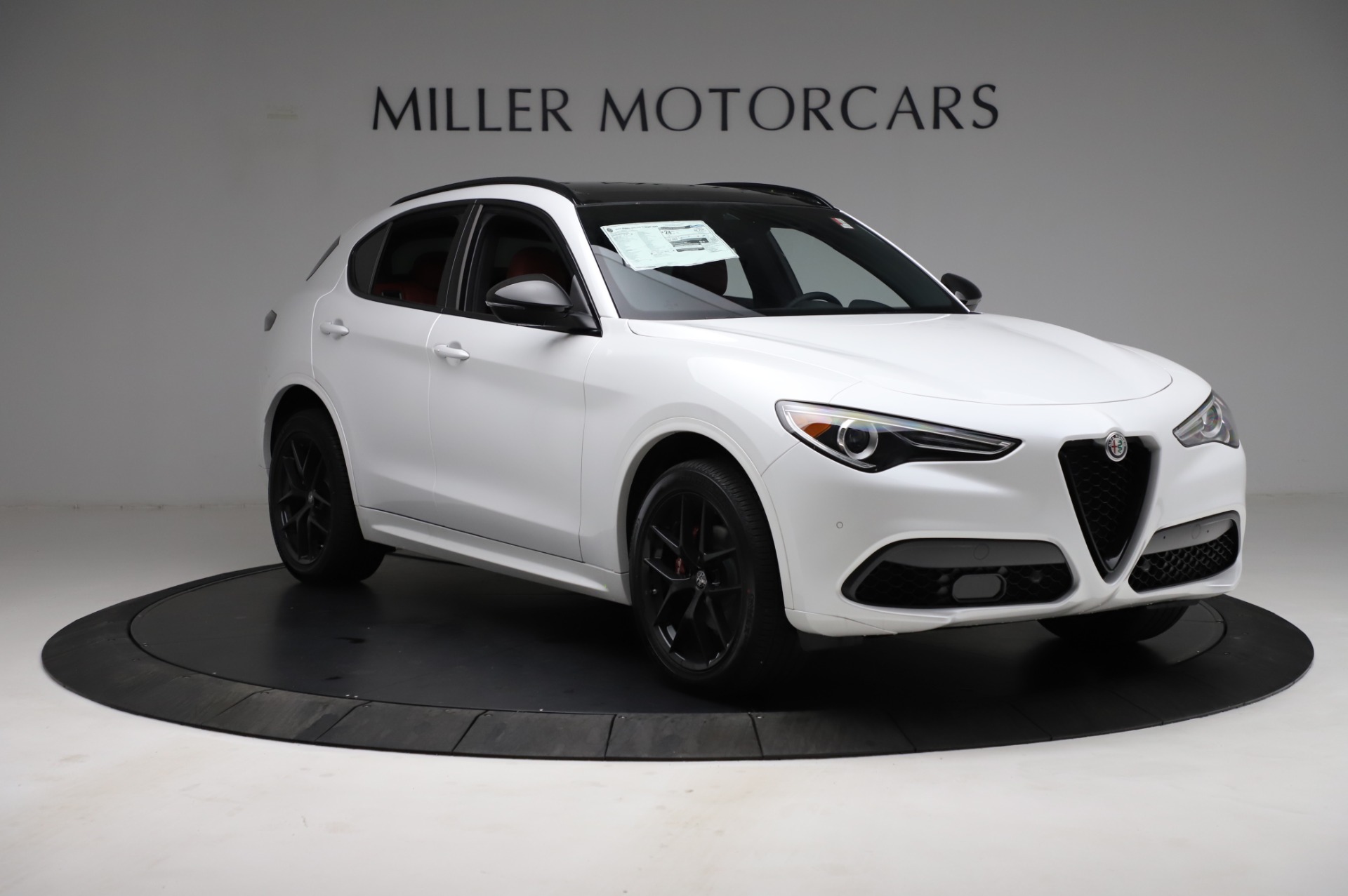 New 2021 Alfa Romeo Stelvio Ti Sport Q4 | St. Petersburg, FL