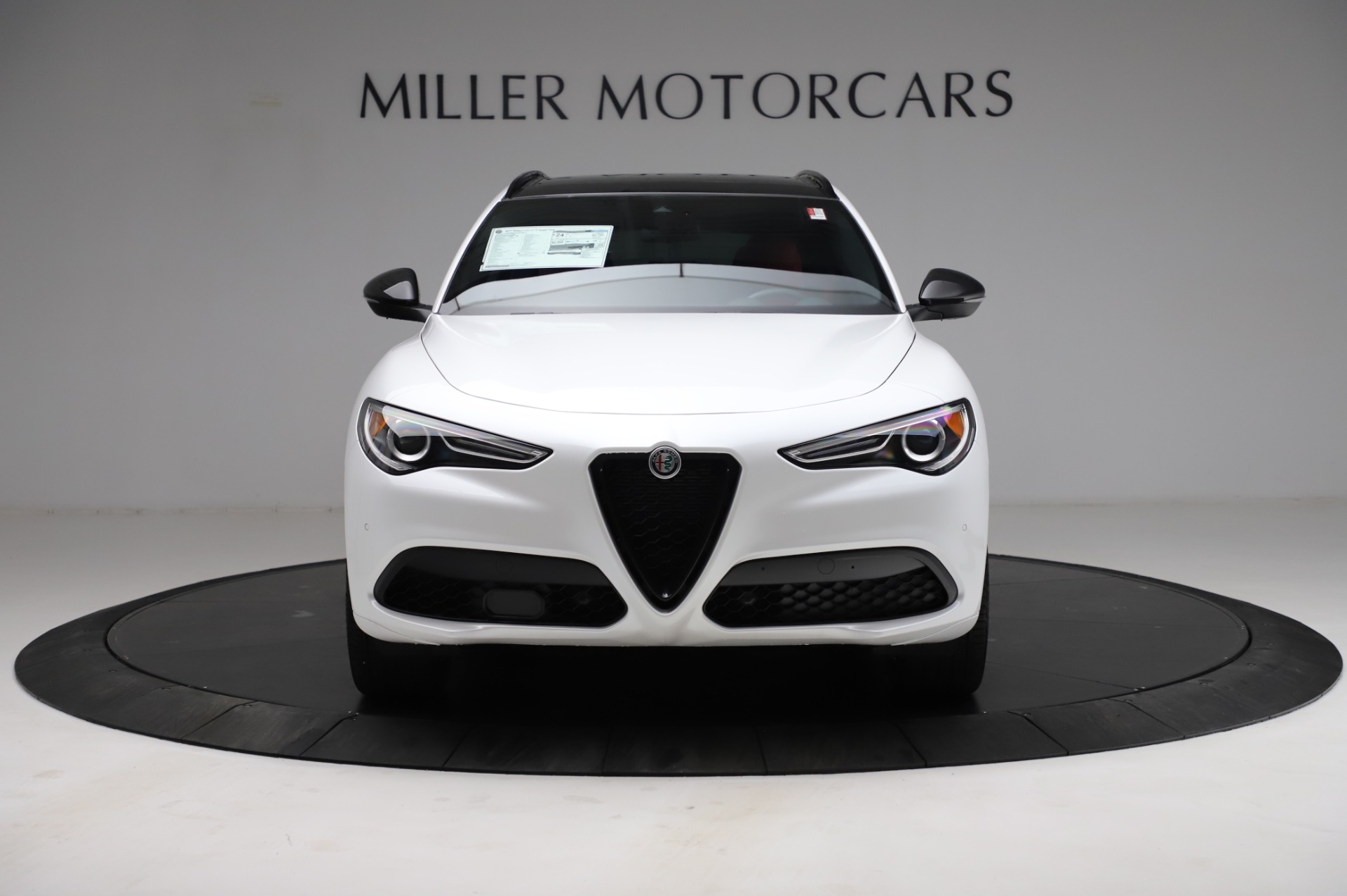 New 2021 Alfa Romeo Stelvio Ti Sport Q4 | St. Petersburg, FL