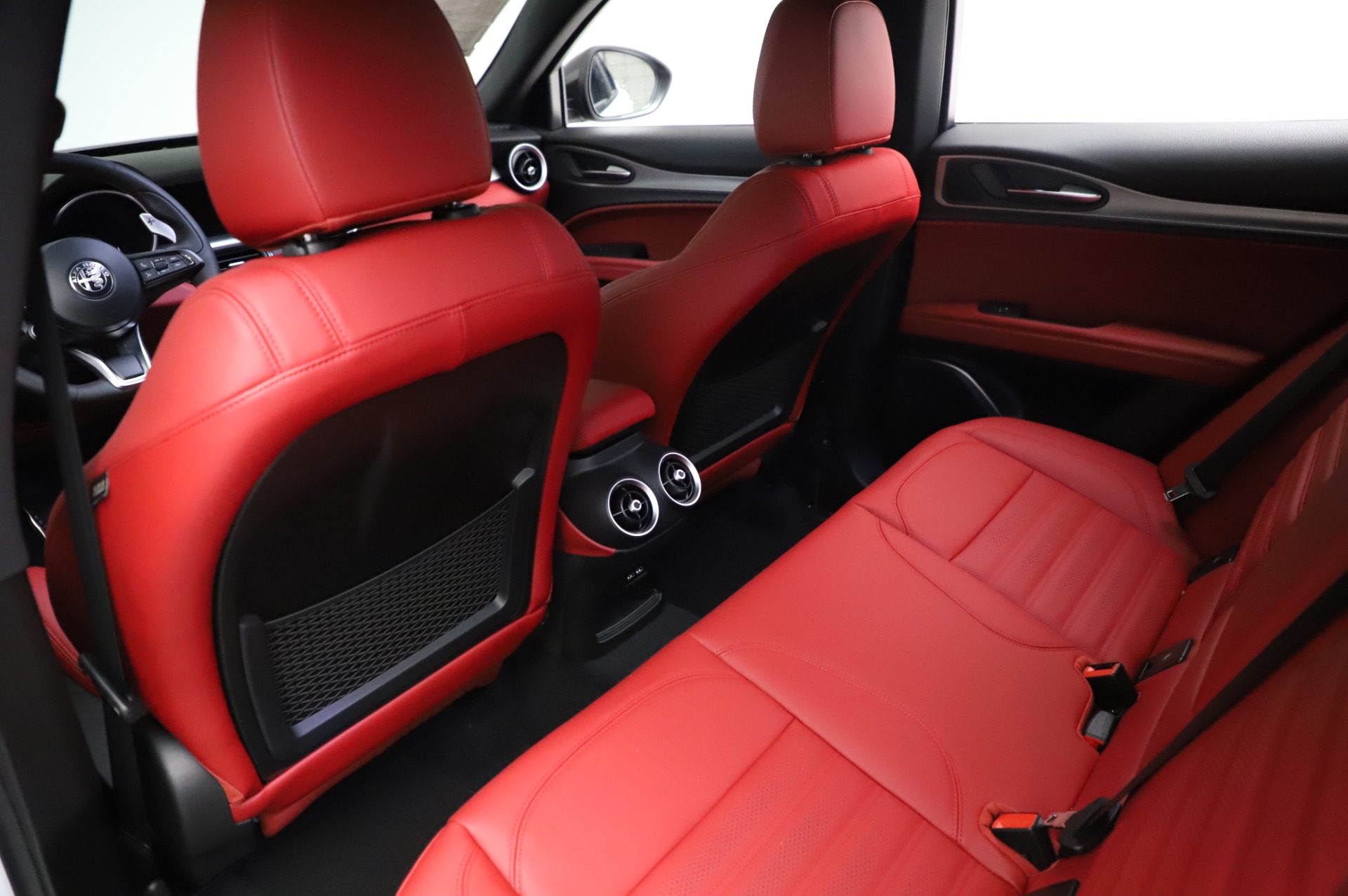 New 2021 Alfa Romeo Stelvio Ti Sport Q4 | St. Petersburg, FL