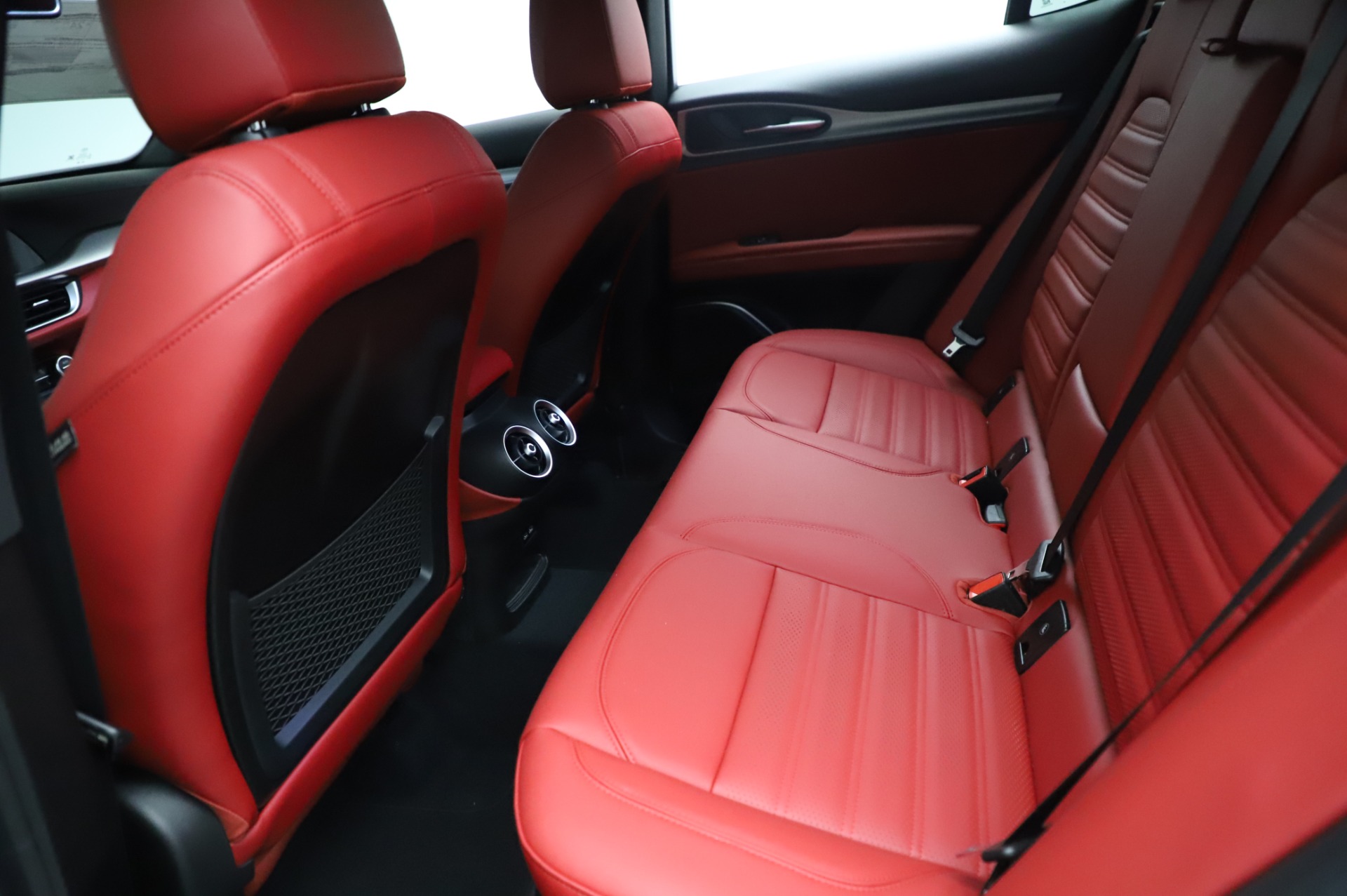 New 2021 Alfa Romeo Stelvio Ti Sport Q4 | St. Petersburg, FL