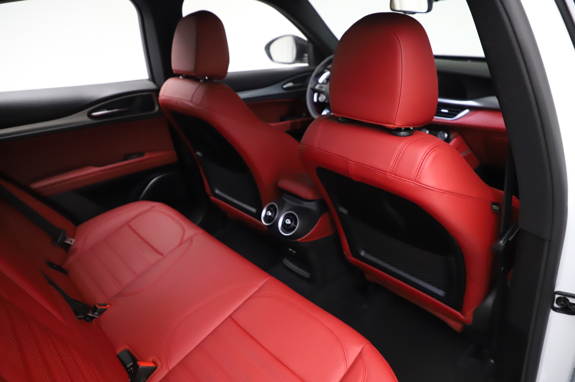 New 2021 Alfa Romeo Stelvio Ti Sport Q4 | St. Petersburg, FL