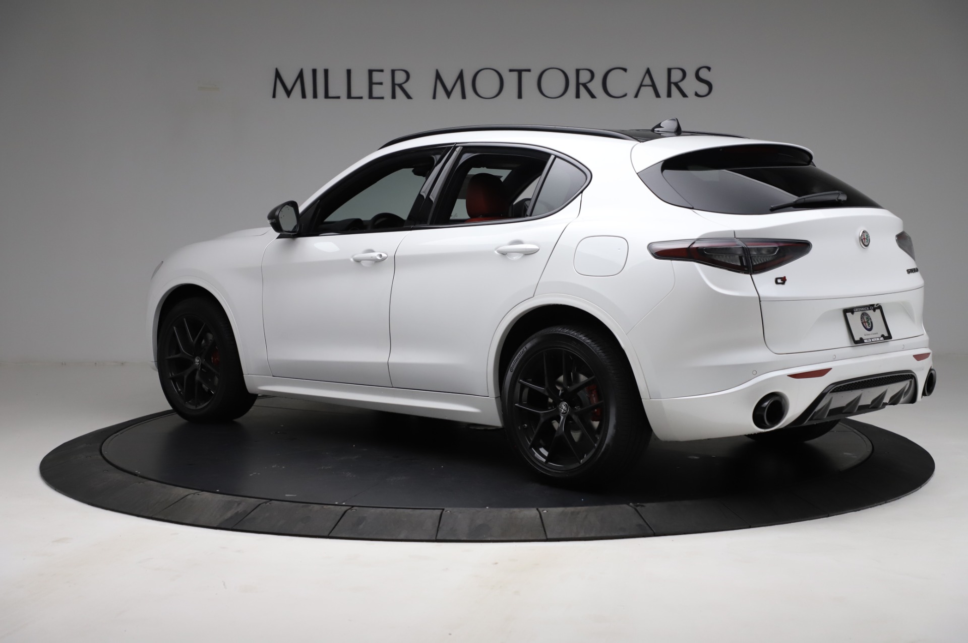 New 2021 Alfa Romeo Stelvio Ti Sport Q4 | St. Petersburg, FL