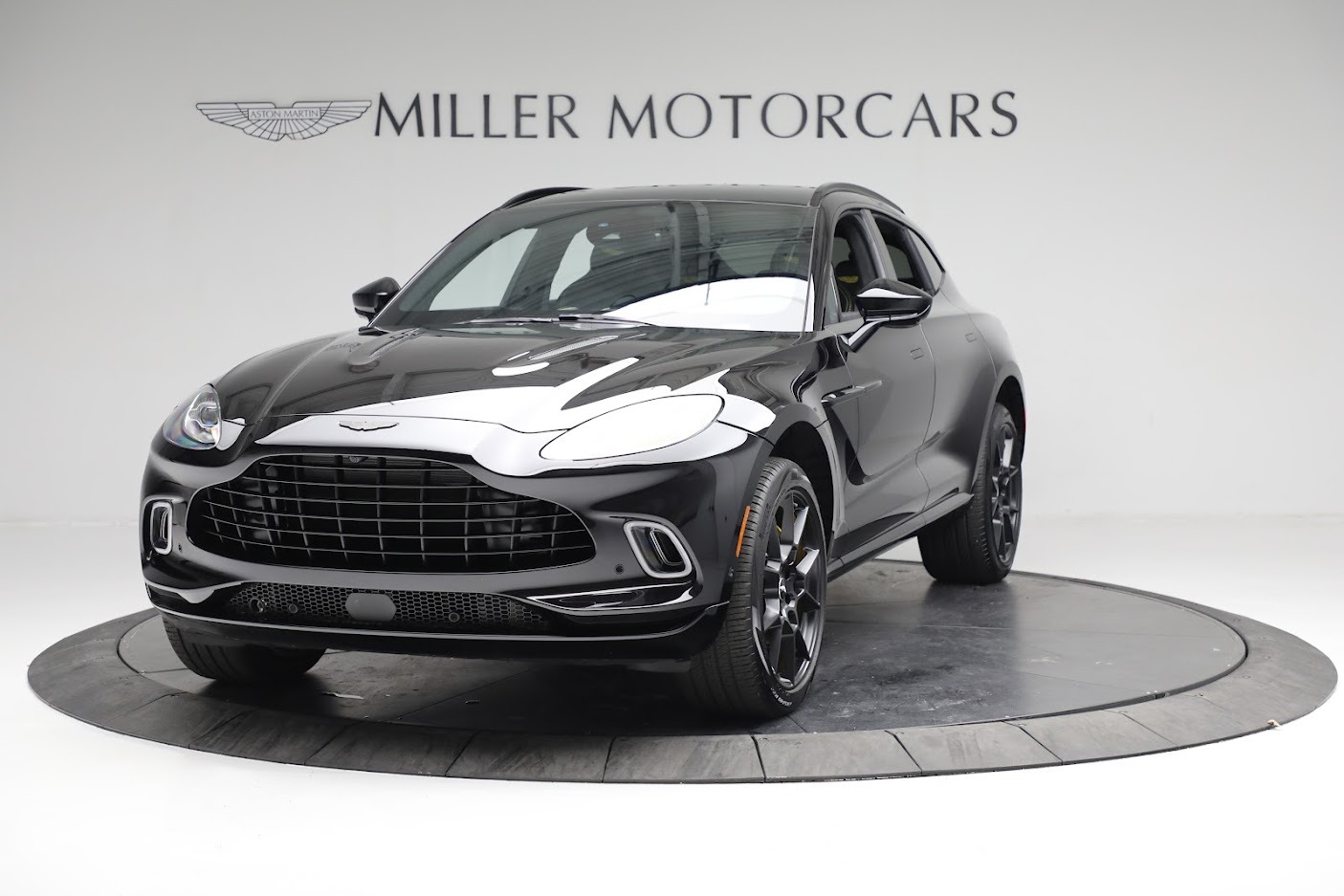 Used 2021 Aston Martin DBX | St. Petersburg, FL