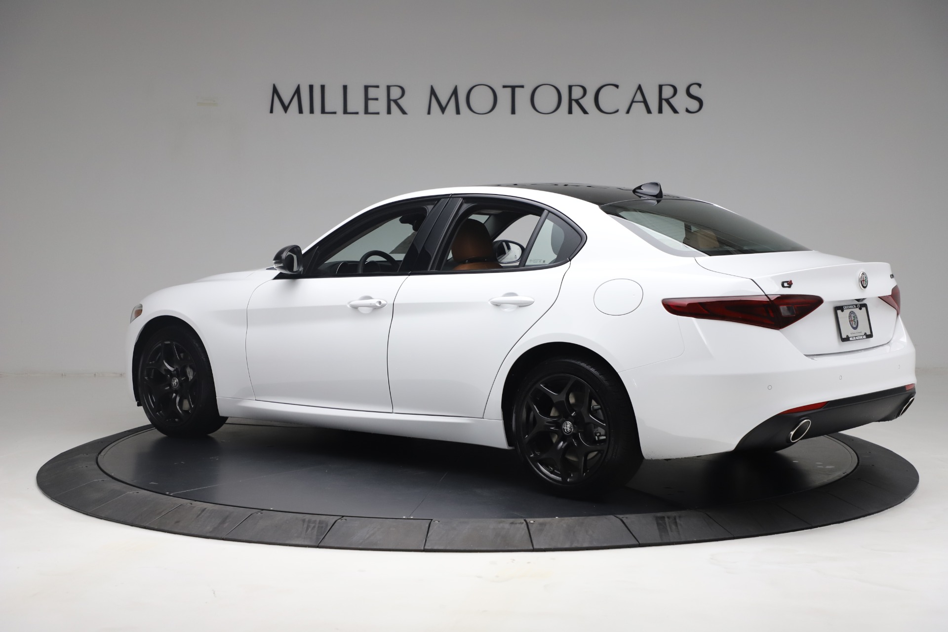 New 2021 Alfa Romeo Giulia Q4 | St. Petersburg, FL