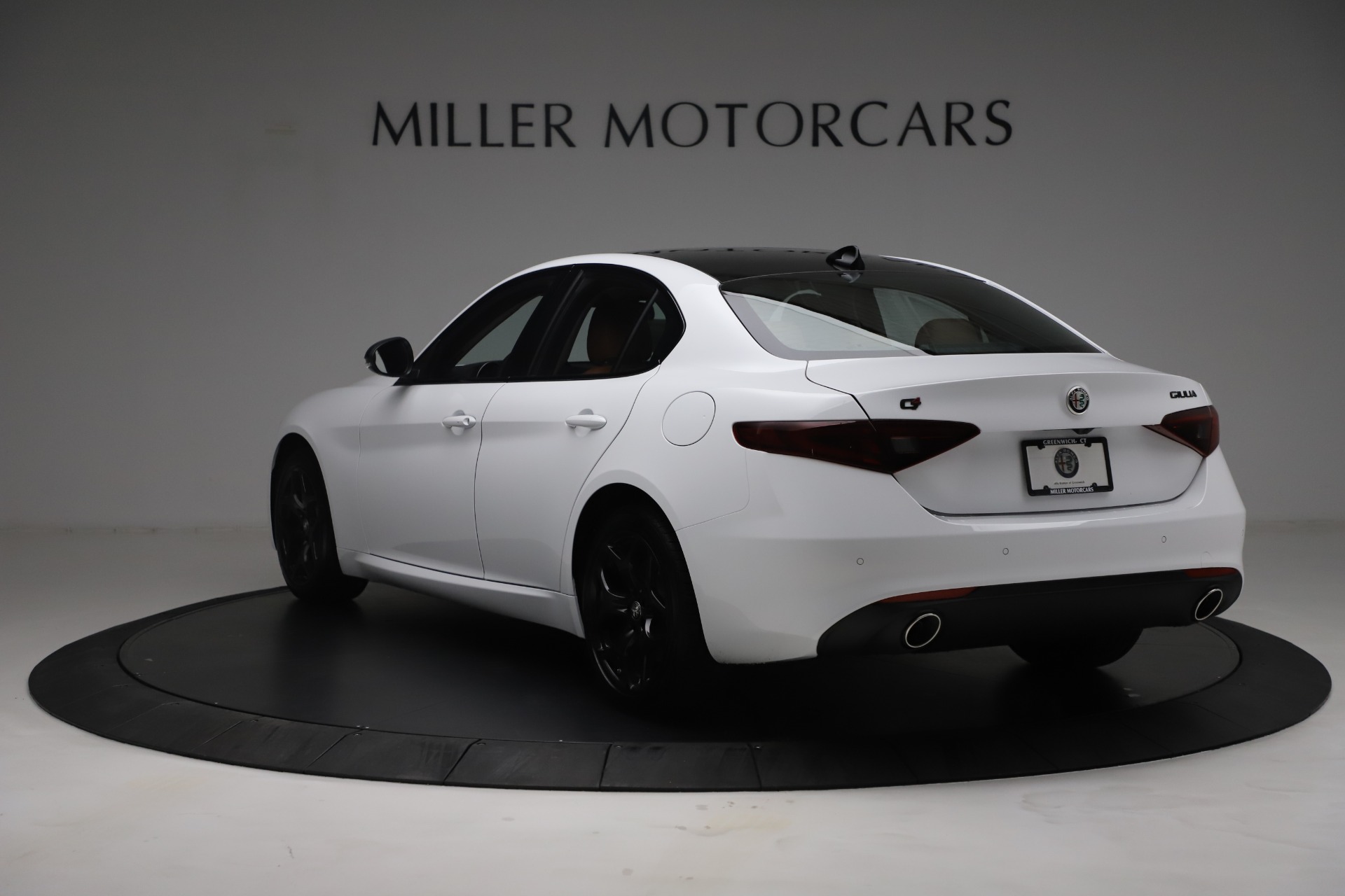 New 2021 Alfa Romeo Giulia Q4 | St. Petersburg, FL
