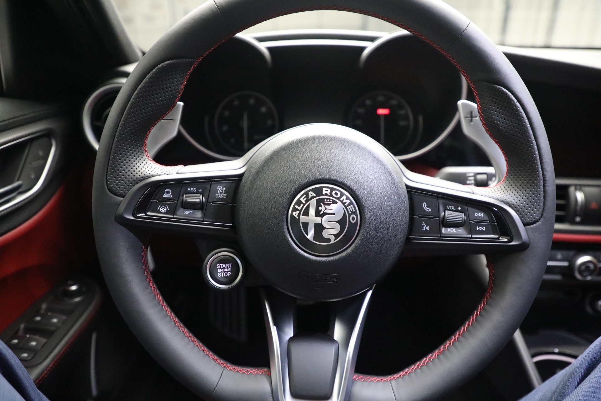 New 2021 Alfa Romeo Giulia Ti Sport Q4 | St. Petersburg, FL