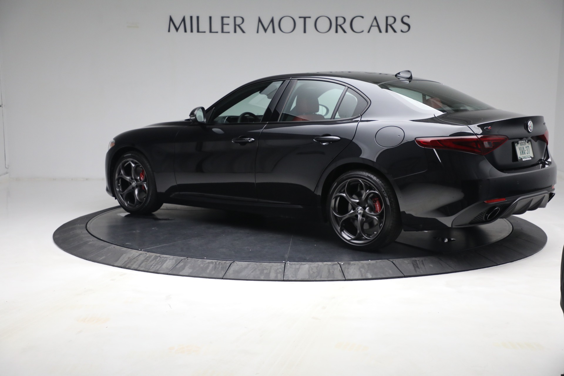 New 2021 Alfa Romeo Giulia Ti Sport Q4 | St. Petersburg, FL