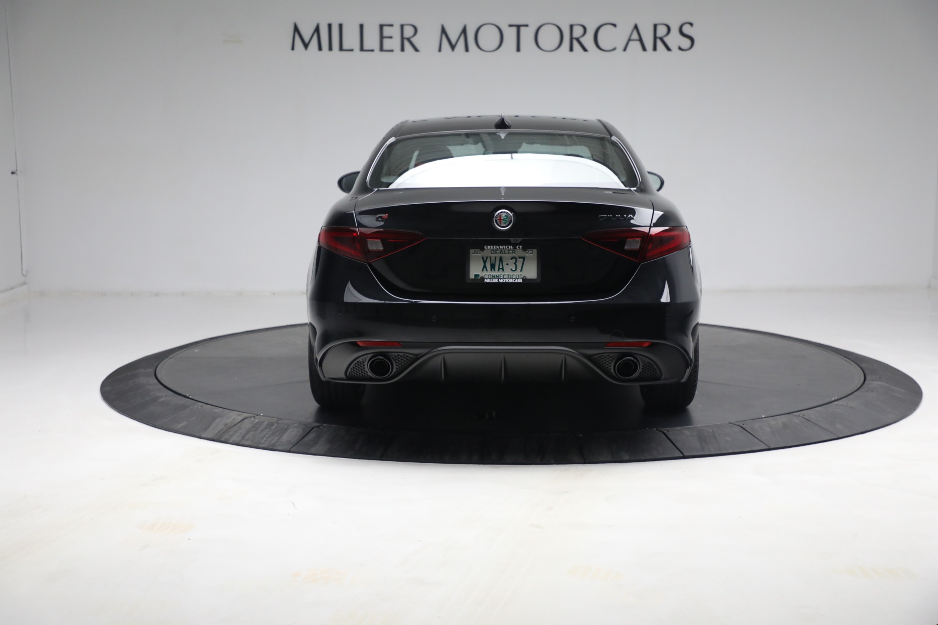 New 2021 Alfa Romeo Giulia Ti Sport Q4 | St. Petersburg, FL