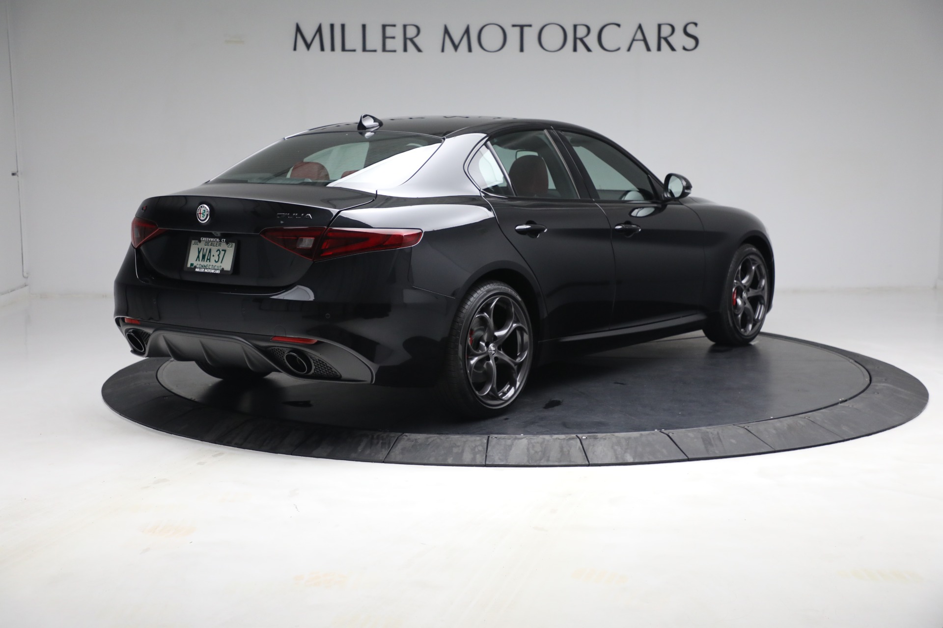 New 2021 Alfa Romeo Giulia Ti Sport Q4 | St. Petersburg, FL