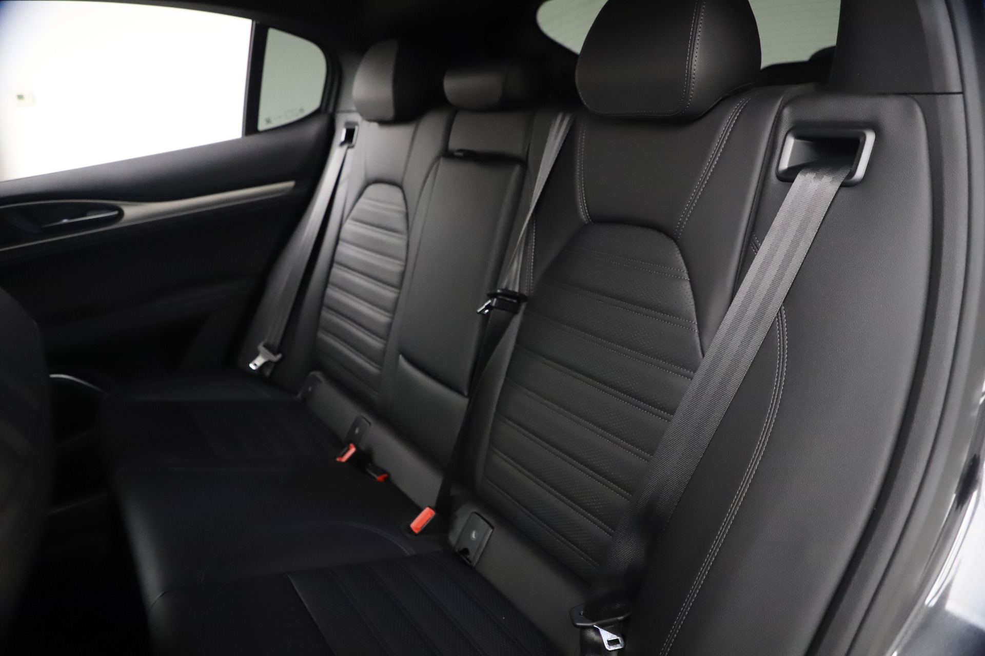 New 2021 Alfa Romeo Stelvio Ti Sport Q4 | St. Petersburg, FL