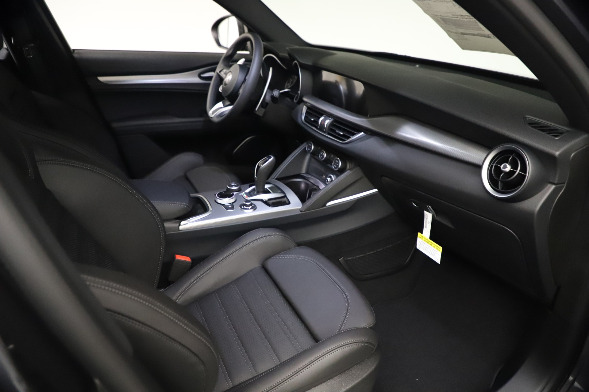 New 2021 Alfa Romeo Stelvio Ti Sport Q4 | St. Petersburg, FL