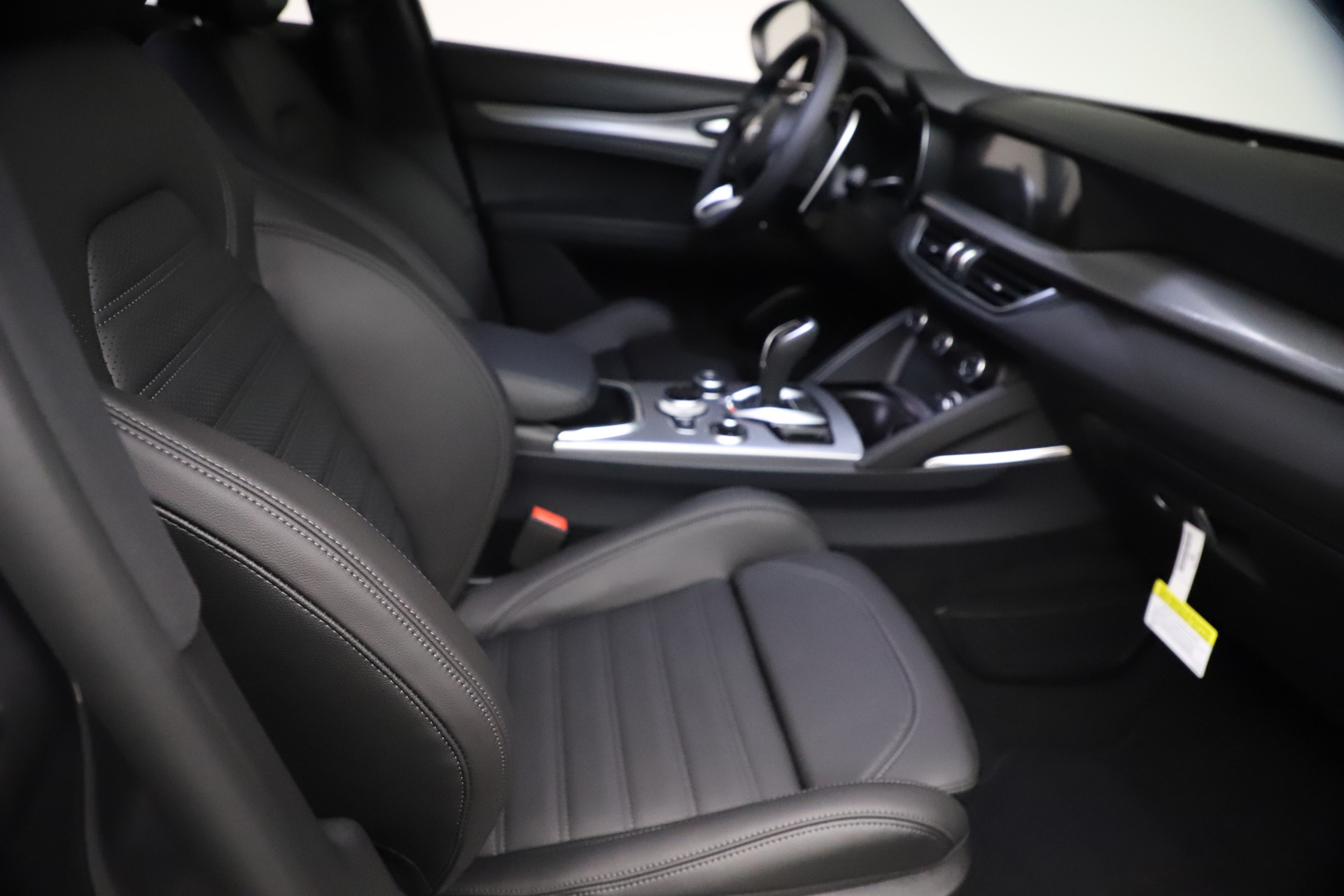 New 2021 Alfa Romeo Stelvio Ti Sport Q4 | St. Petersburg, FL