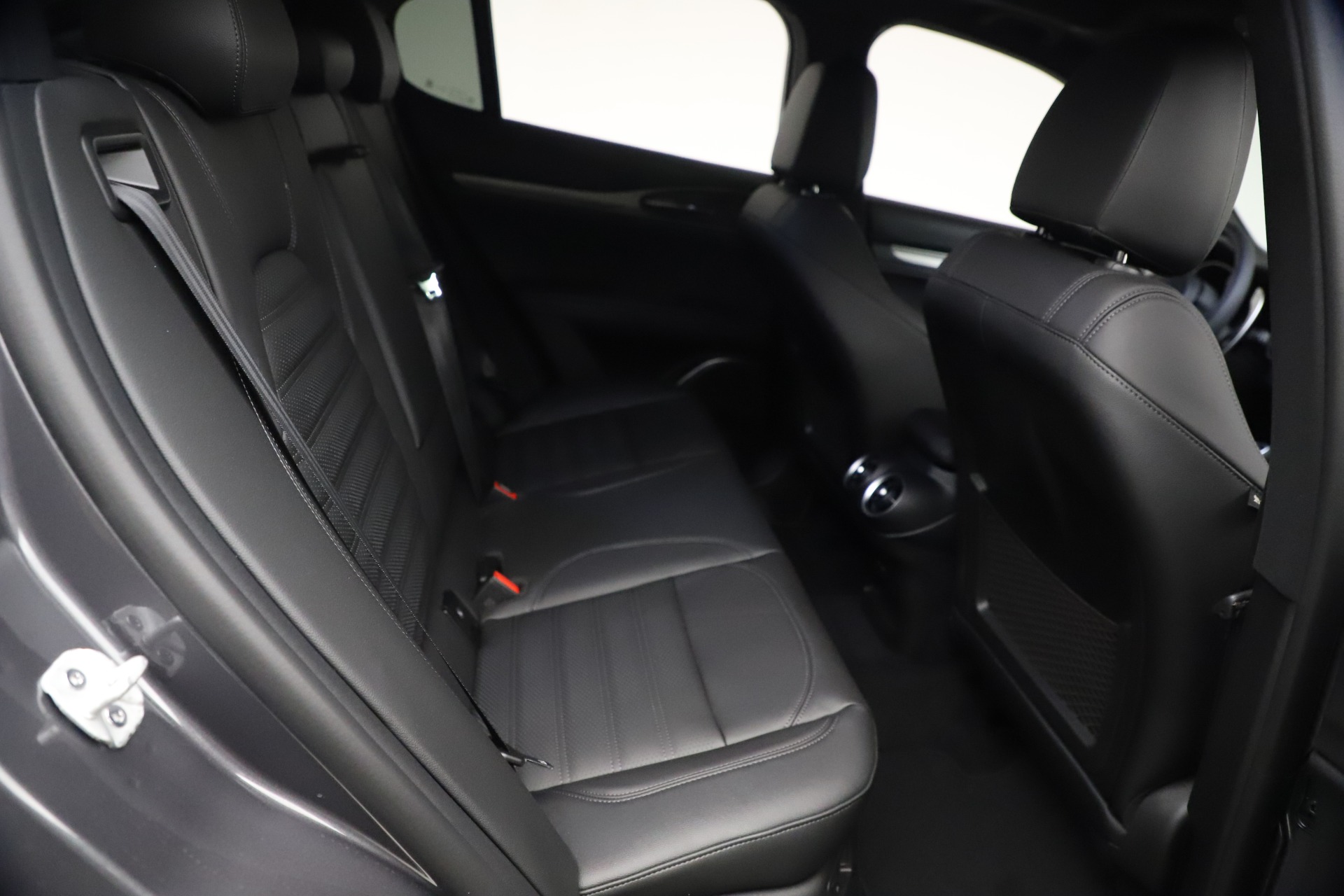 New 2021 Alfa Romeo Stelvio Ti Sport Q4 | St. Petersburg, FL