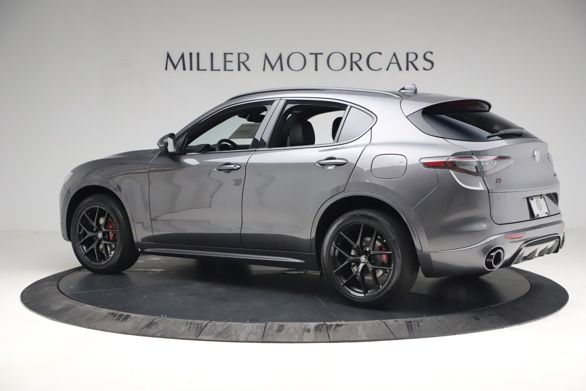 New 2021 Alfa Romeo Stelvio Ti Sport Q4 | St. Petersburg, FL