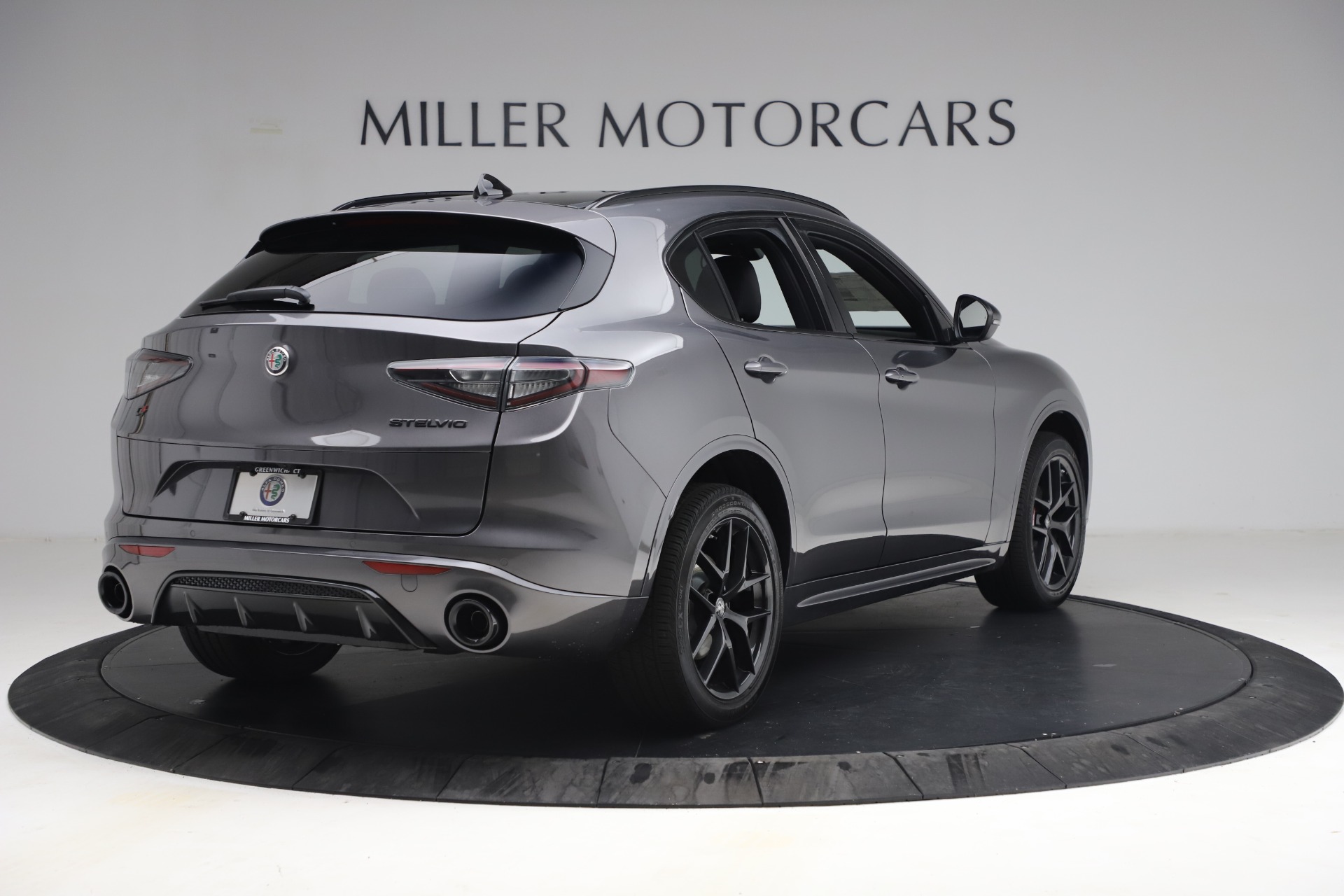 New 2021 Alfa Romeo Stelvio Ti Sport Q4 | St. Petersburg, FL