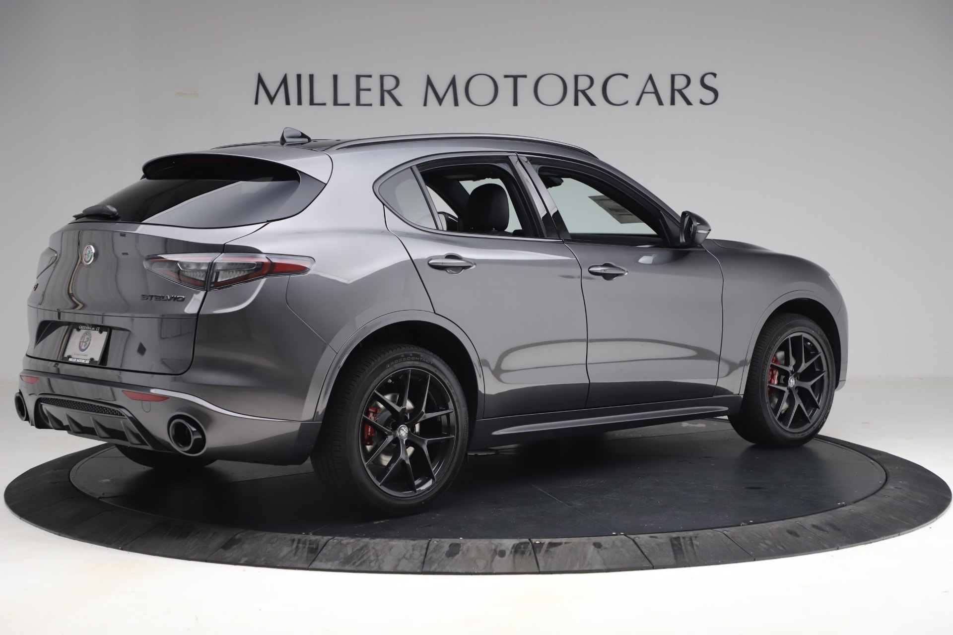 New 2021 Alfa Romeo Stelvio Ti Sport Q4 | St. Petersburg, FL