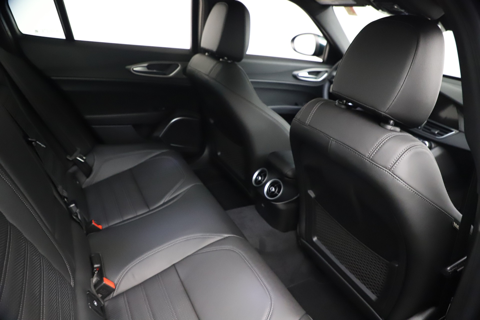 New 2021 Alfa Romeo Giulia Ti Sport Q4 | St. Petersburg, FL