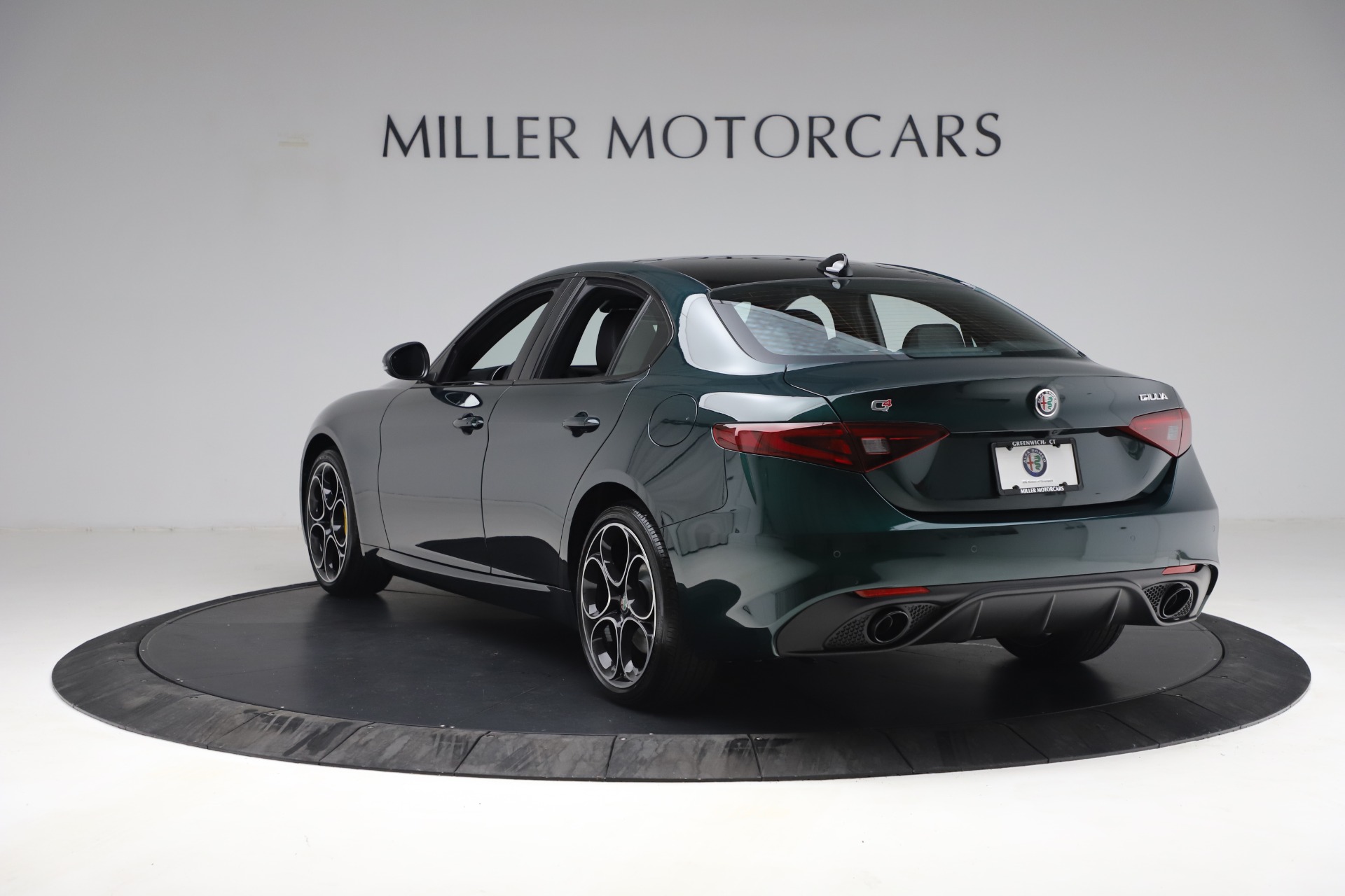 New 2021 Alfa Romeo Giulia Ti Sport Q4 | St. Petersburg, FL