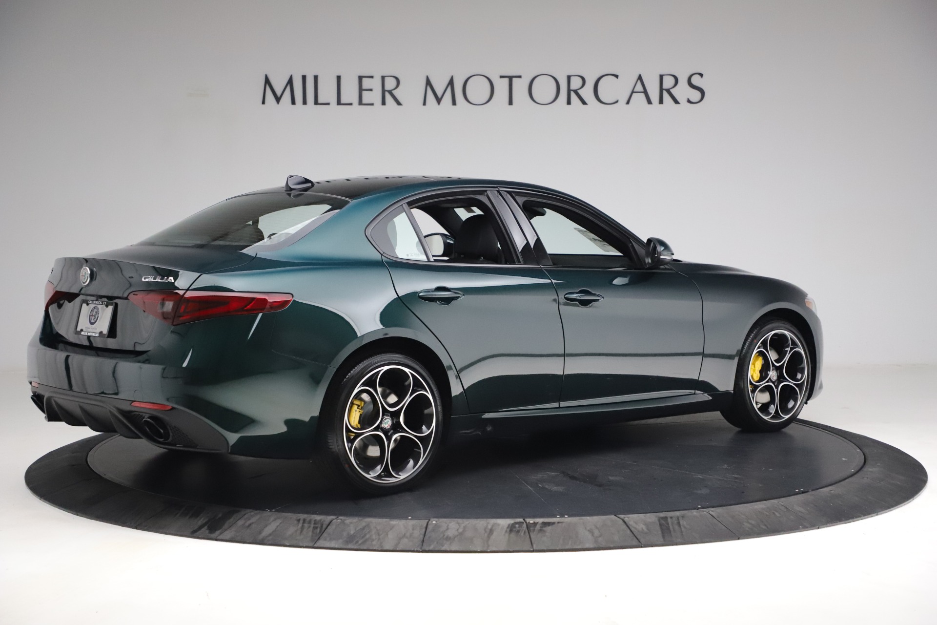 New 2021 Alfa Romeo Giulia Ti Sport Q4 | St. Petersburg, FL