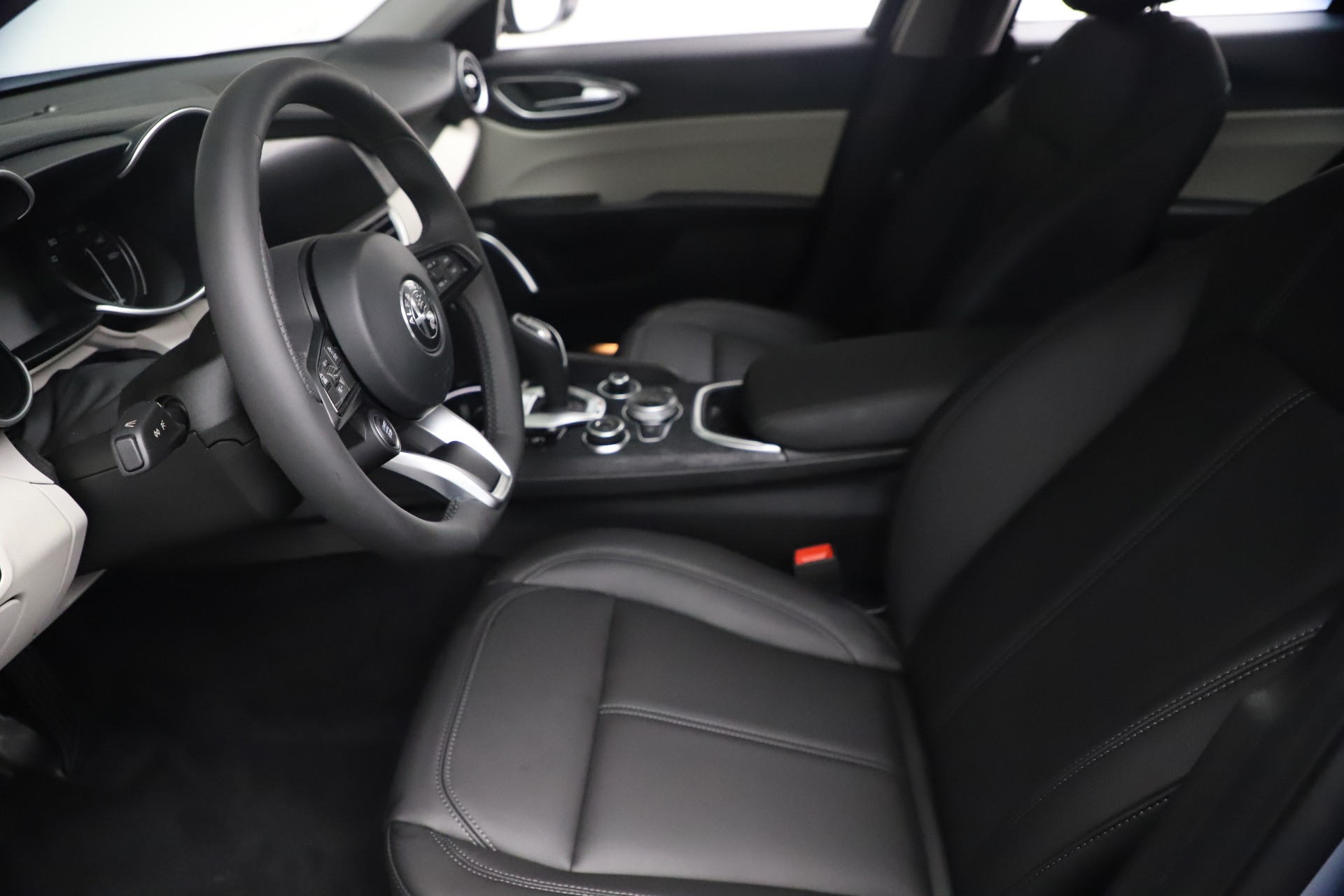 New 2021 Alfa Romeo Giulia Q4 | St. Petersburg, FL