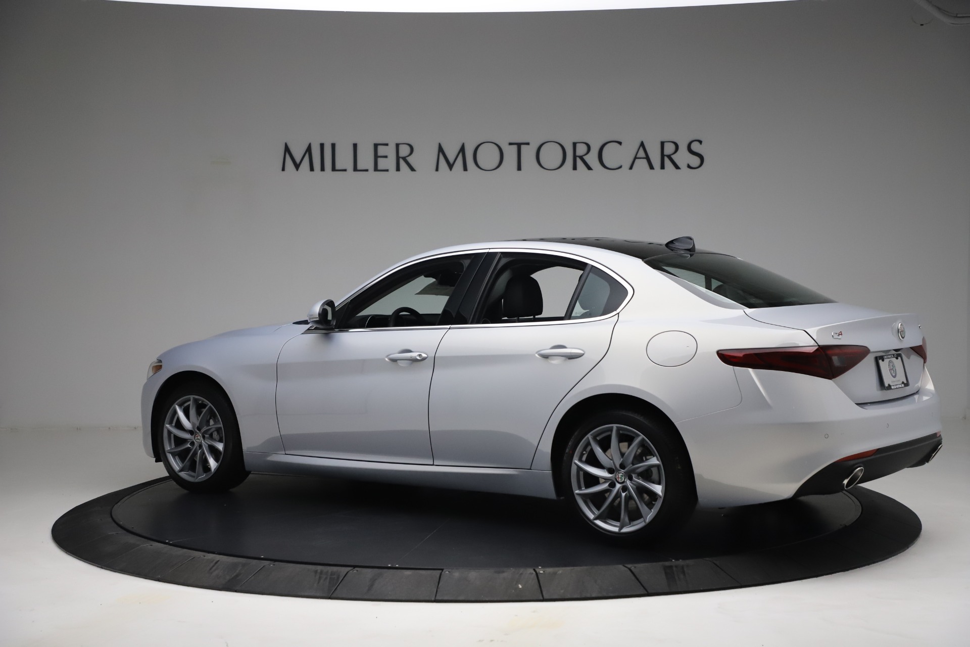 New 2021 Alfa Romeo Giulia Q4 | St. Petersburg, FL