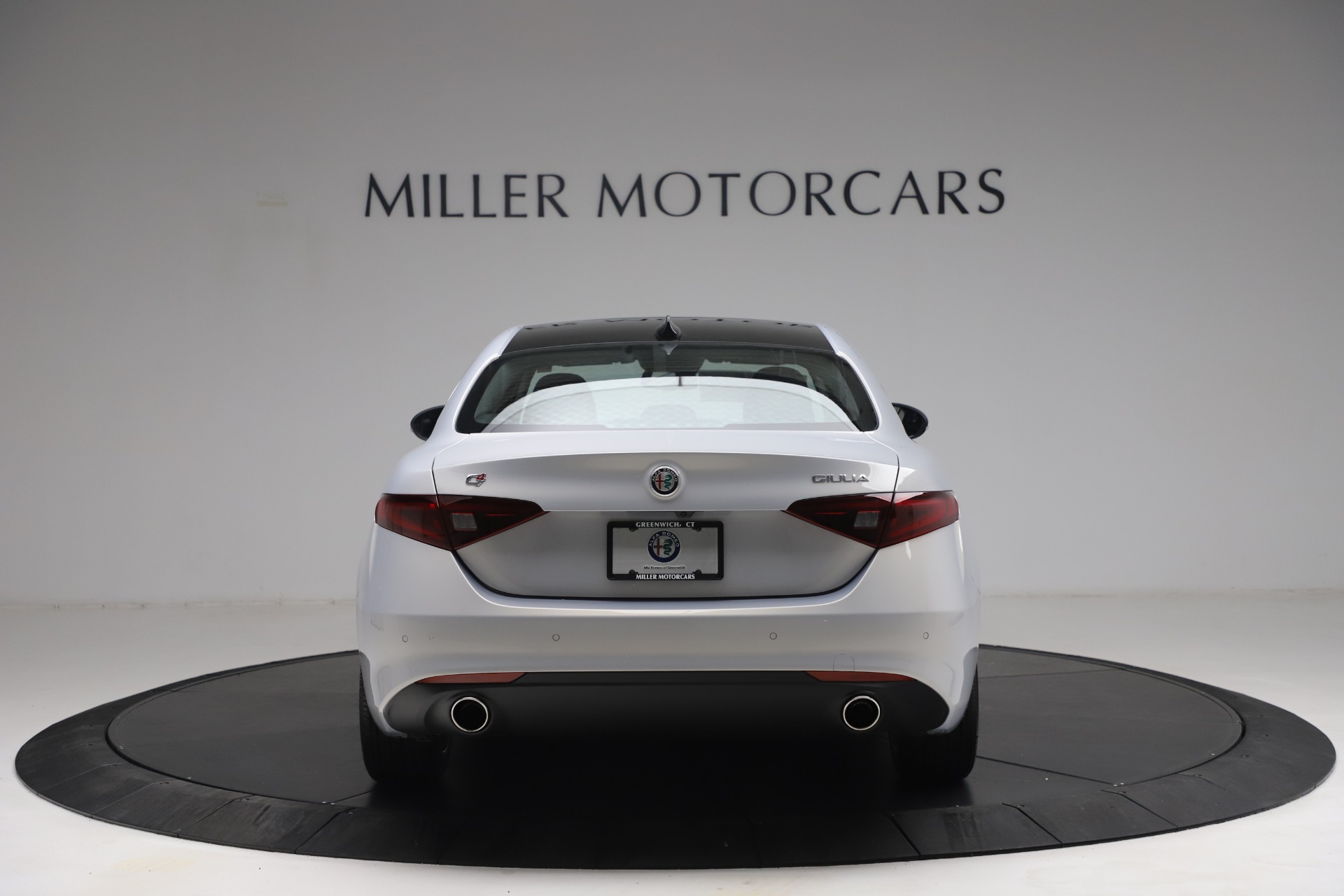 New 2021 Alfa Romeo Giulia Q4 | St. Petersburg, FL