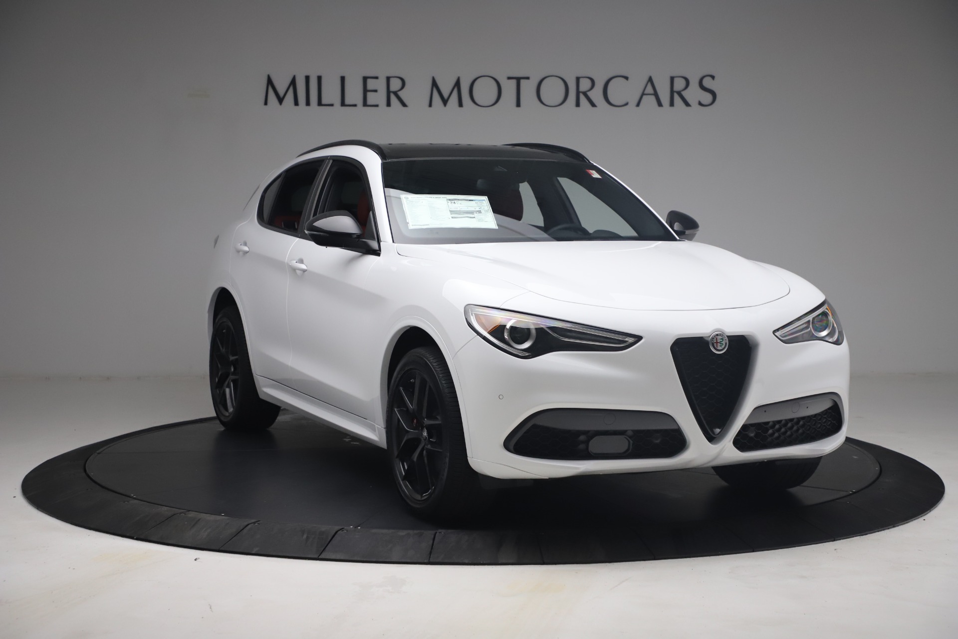 New 2021 Alfa Romeo Stelvio Ti Sport Q4 | St. Petersburg, FL