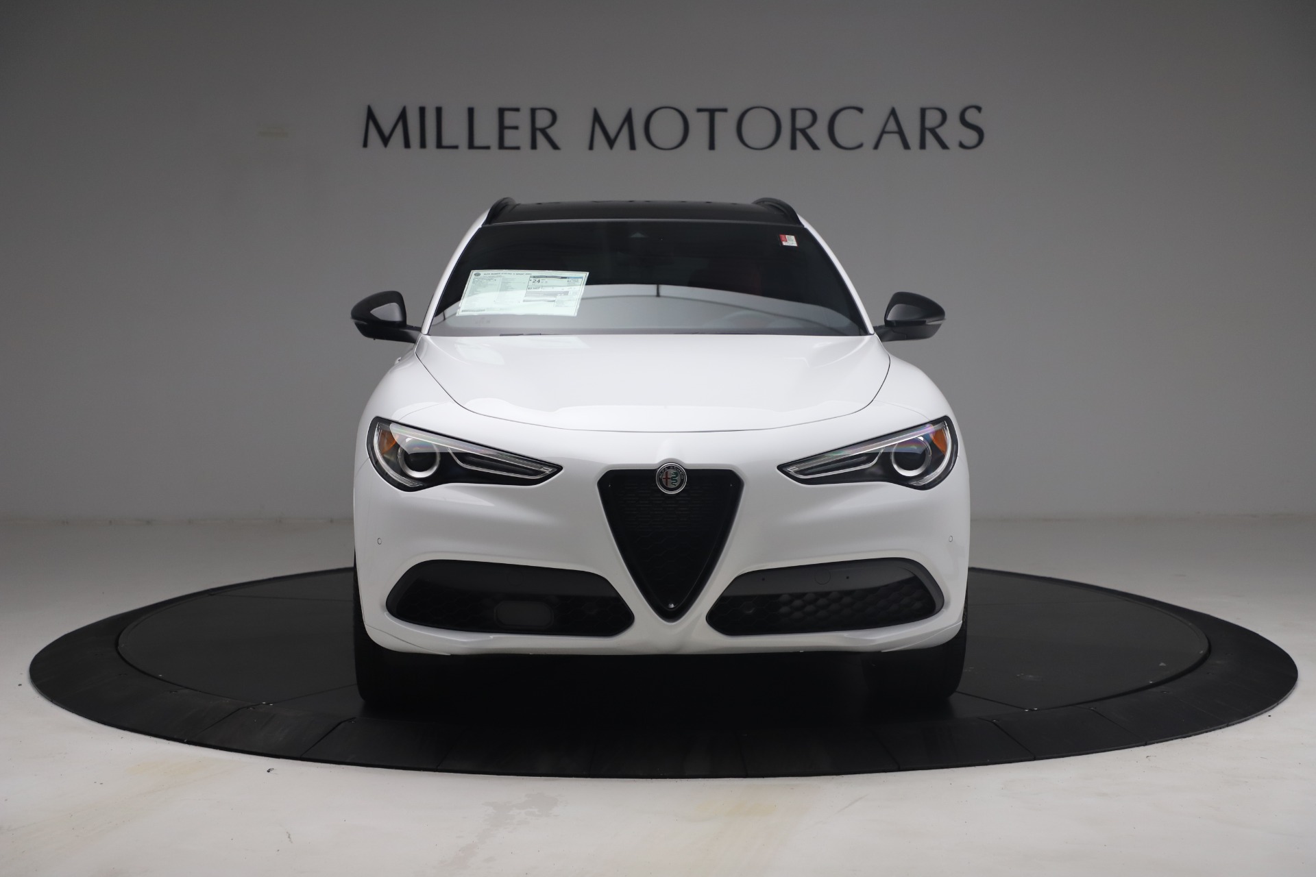 New 2021 Alfa Romeo Stelvio Ti Sport Q4 | St. Petersburg, FL