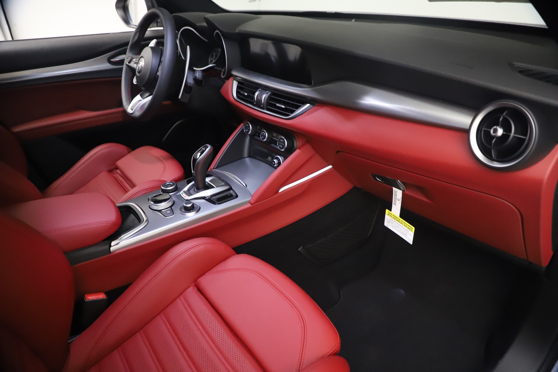 New 2021 Alfa Romeo Stelvio Ti Sport Q4 | St. Petersburg, FL