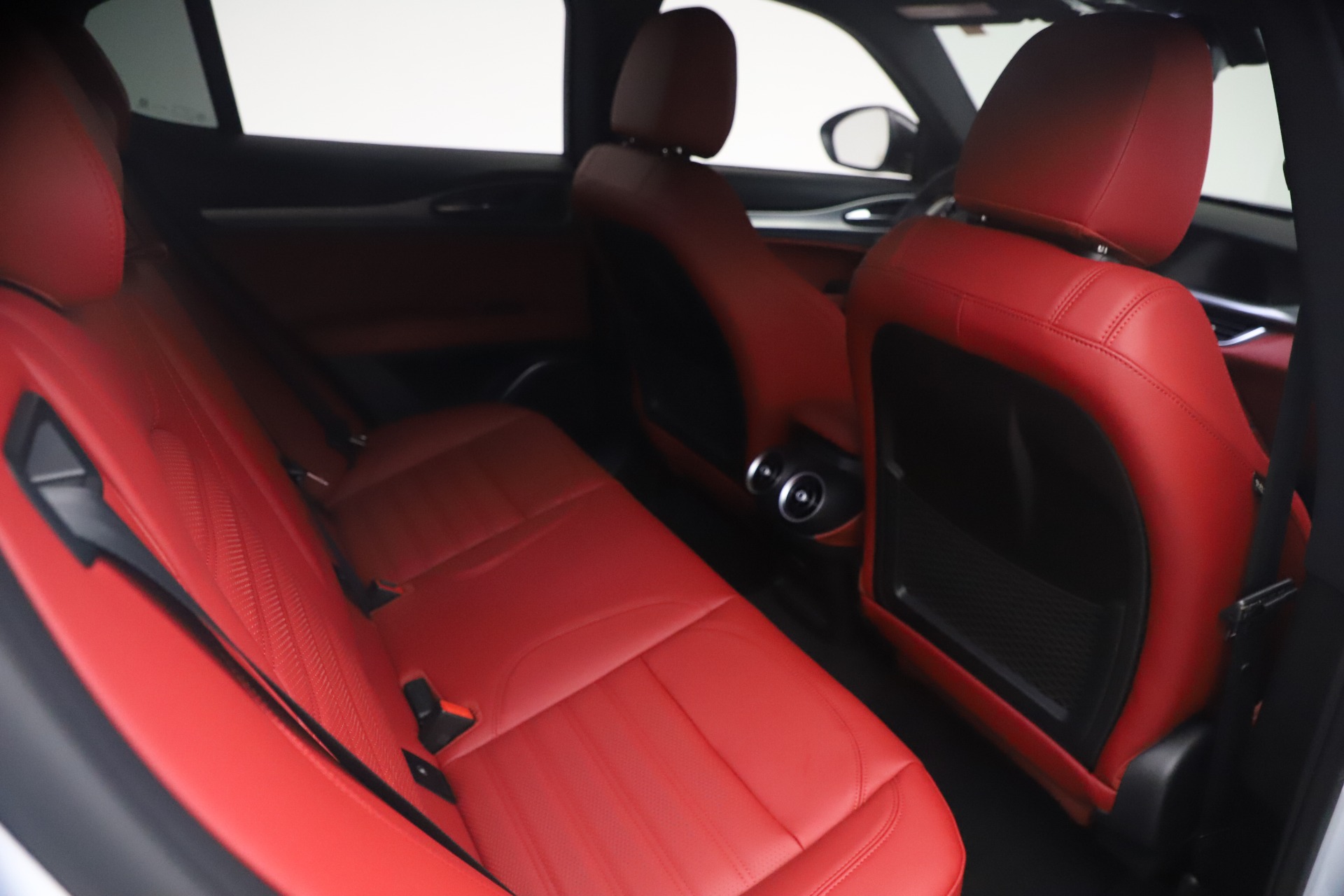 New 2021 Alfa Romeo Stelvio Ti Sport Q4 | St. Petersburg, FL