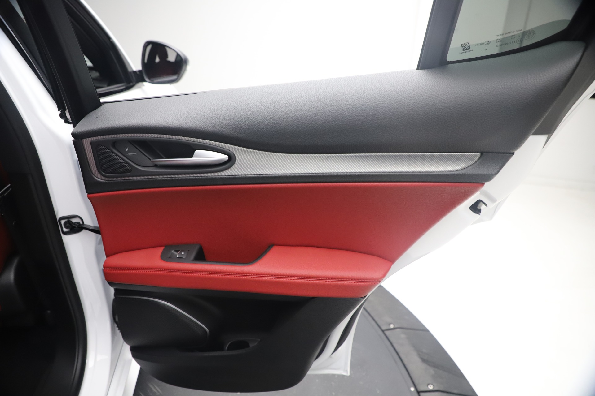 New 2021 Alfa Romeo Stelvio Ti Sport Q4 | St. Petersburg, FL