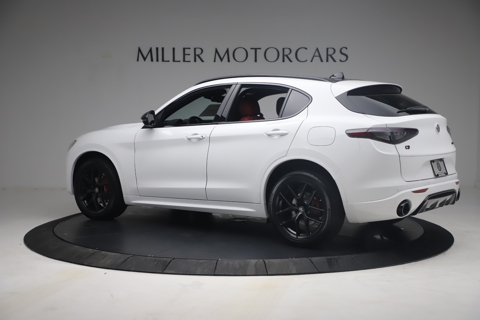 New 2021 Alfa Romeo Stelvio Ti Sport Q4 | St. Petersburg, FL