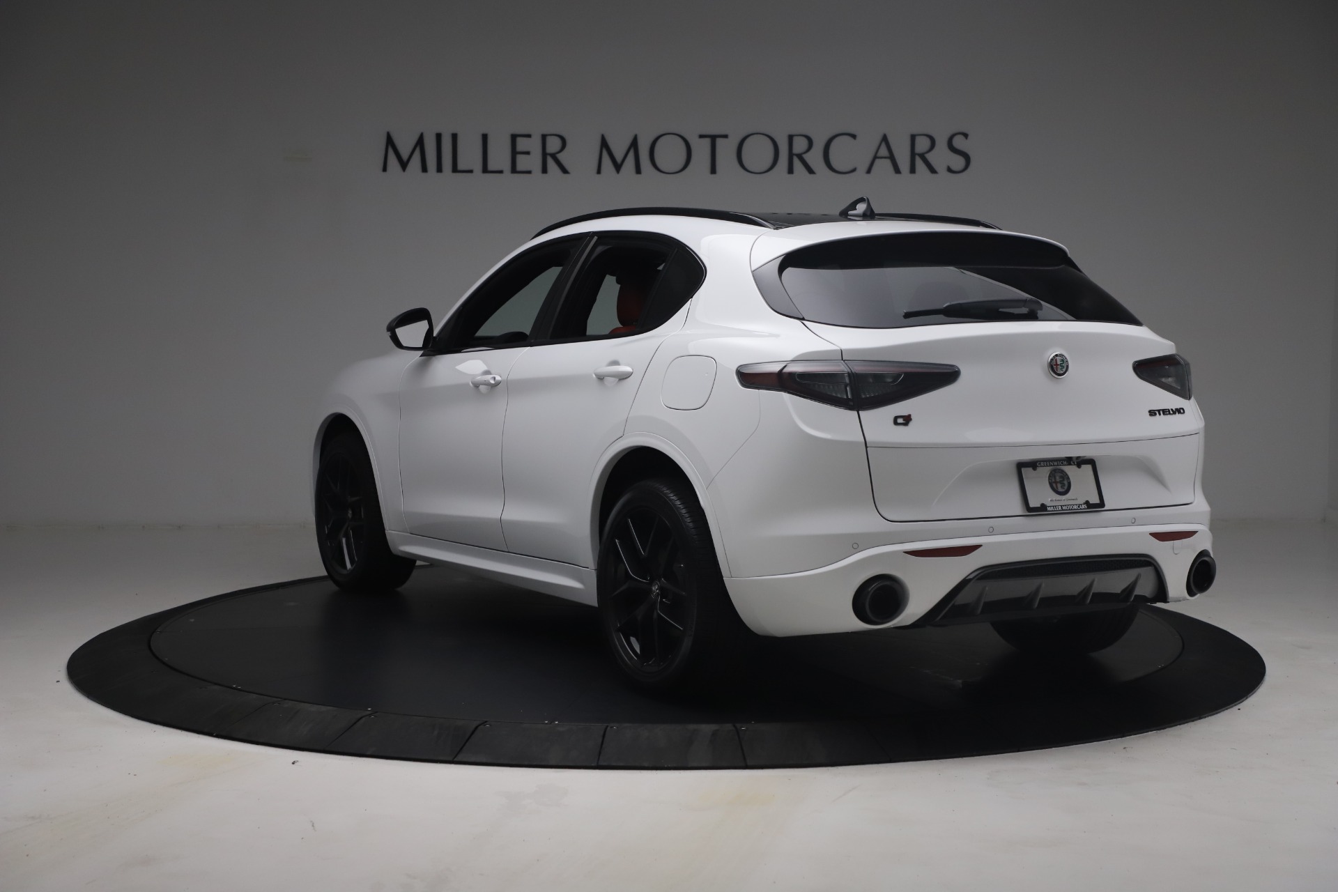 New 2021 Alfa Romeo Stelvio Ti Sport Q4 | St. Petersburg, FL
