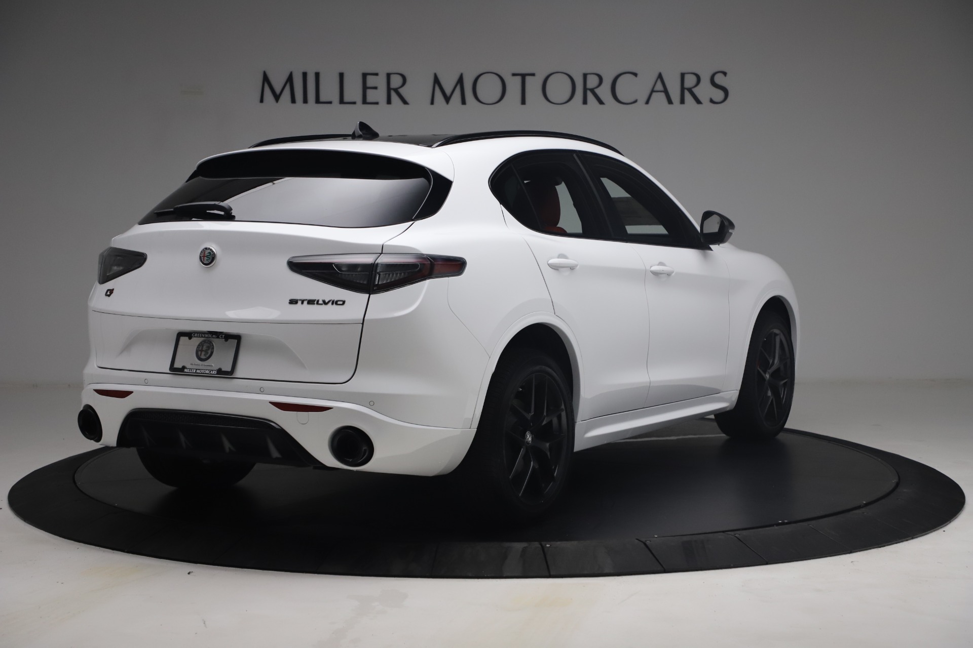 New 2021 Alfa Romeo Stelvio Ti Sport Q4 | St. Petersburg, FL